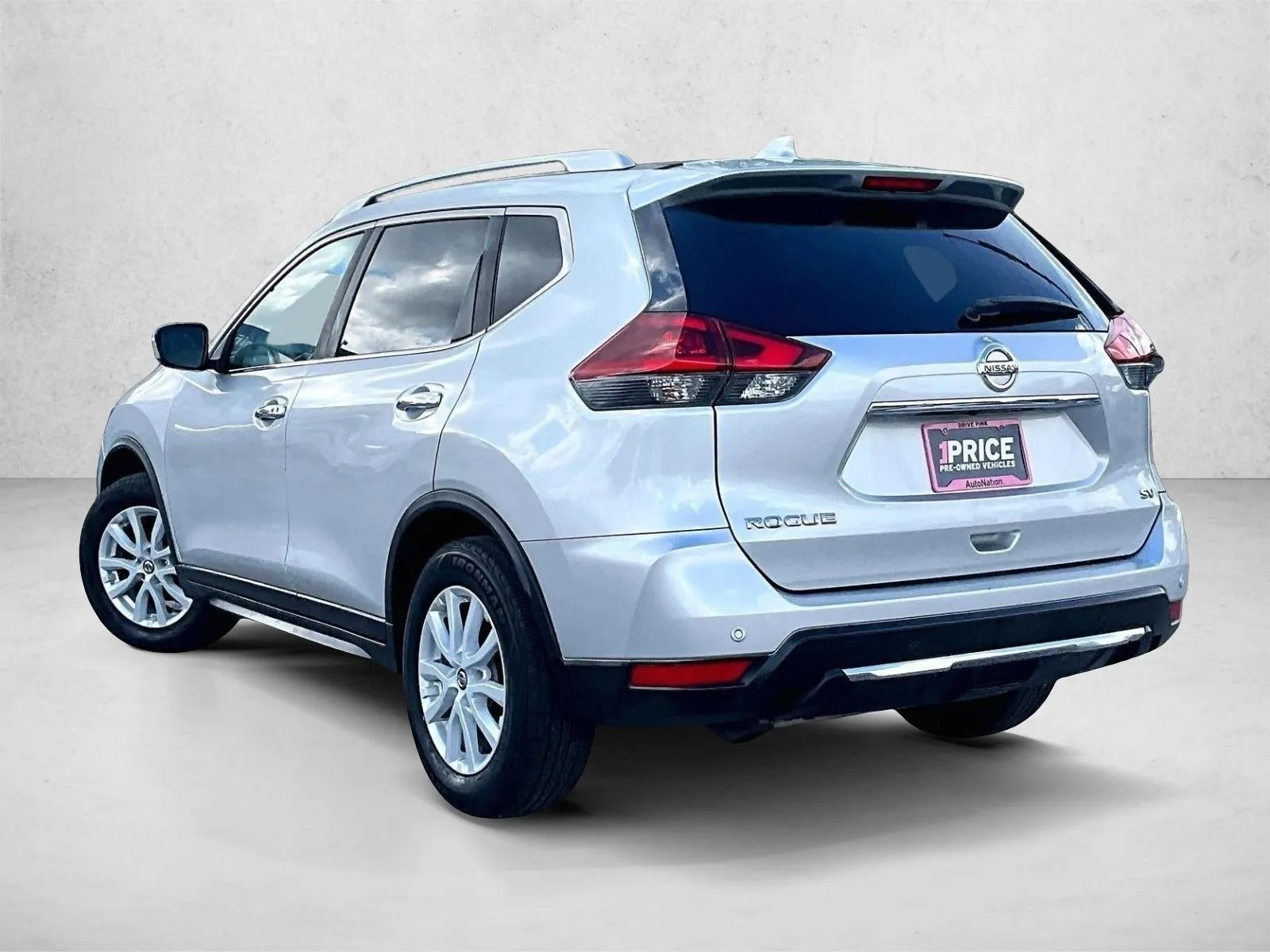 2020 Nissan Rogue SV photo 11