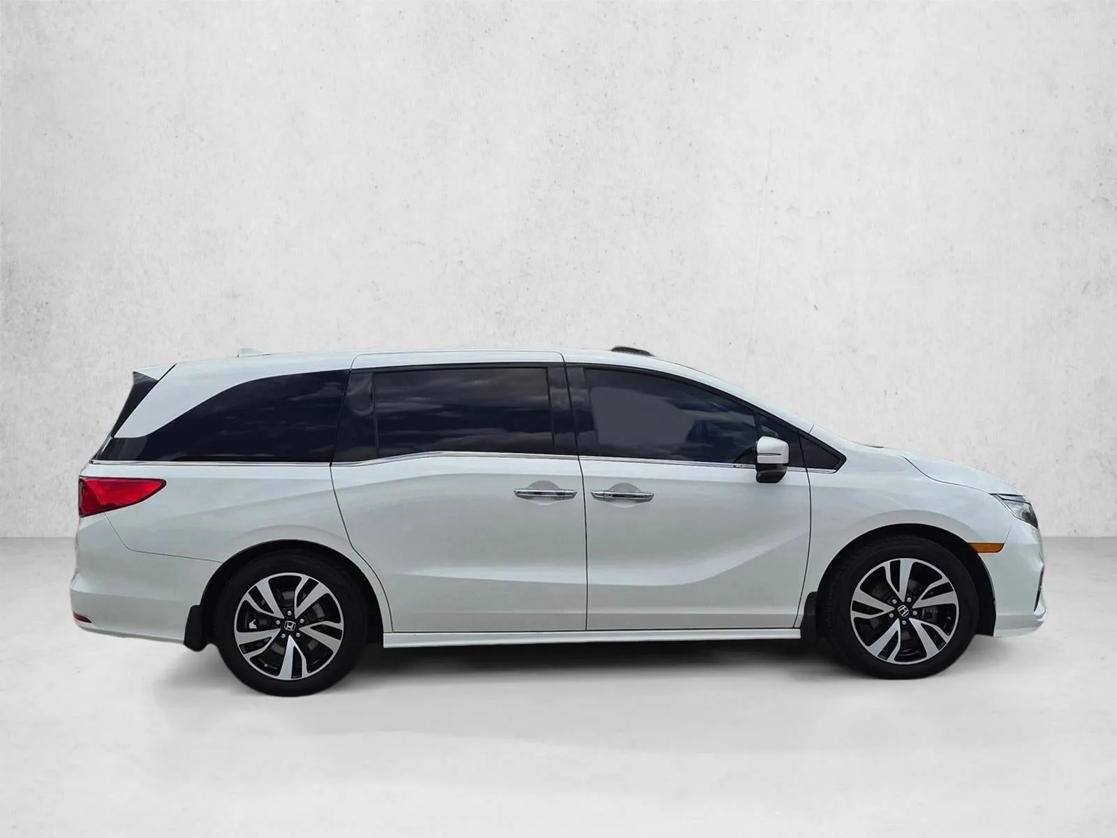 2019 Honda Odyssey Elite Auto photo 4