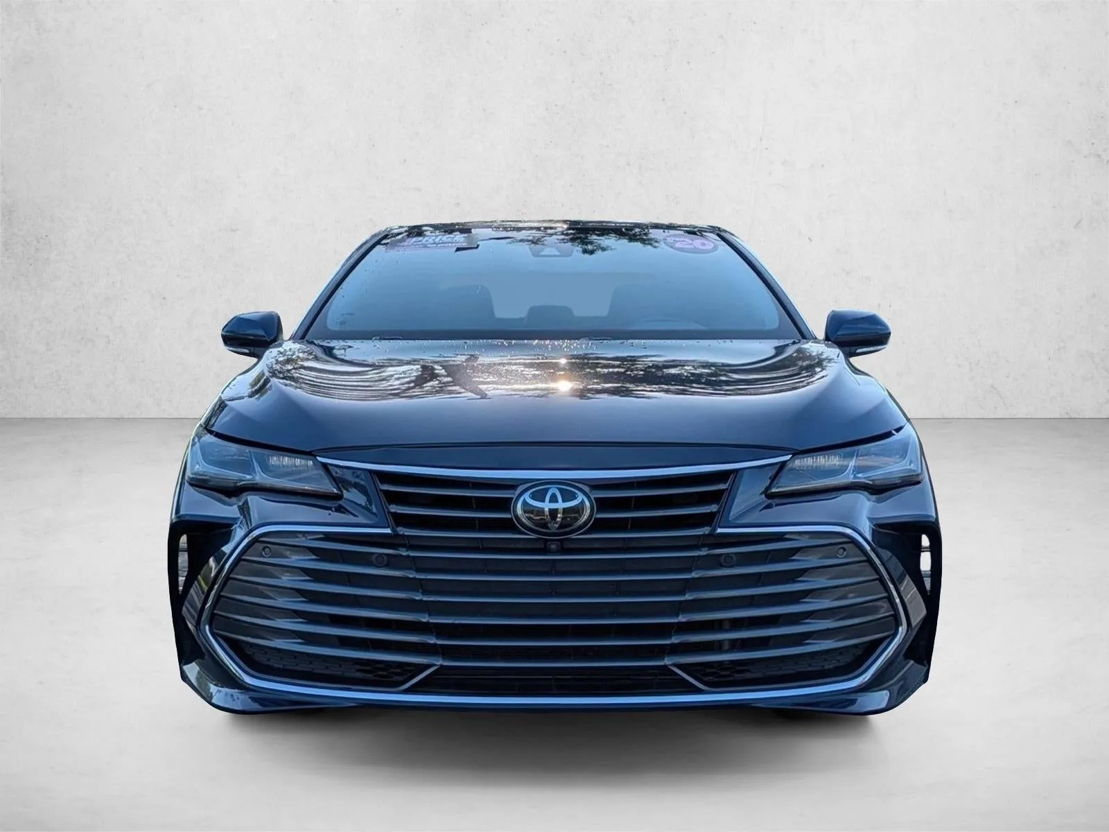 2020 Toyota Avalon Limited (Natl) photo 2