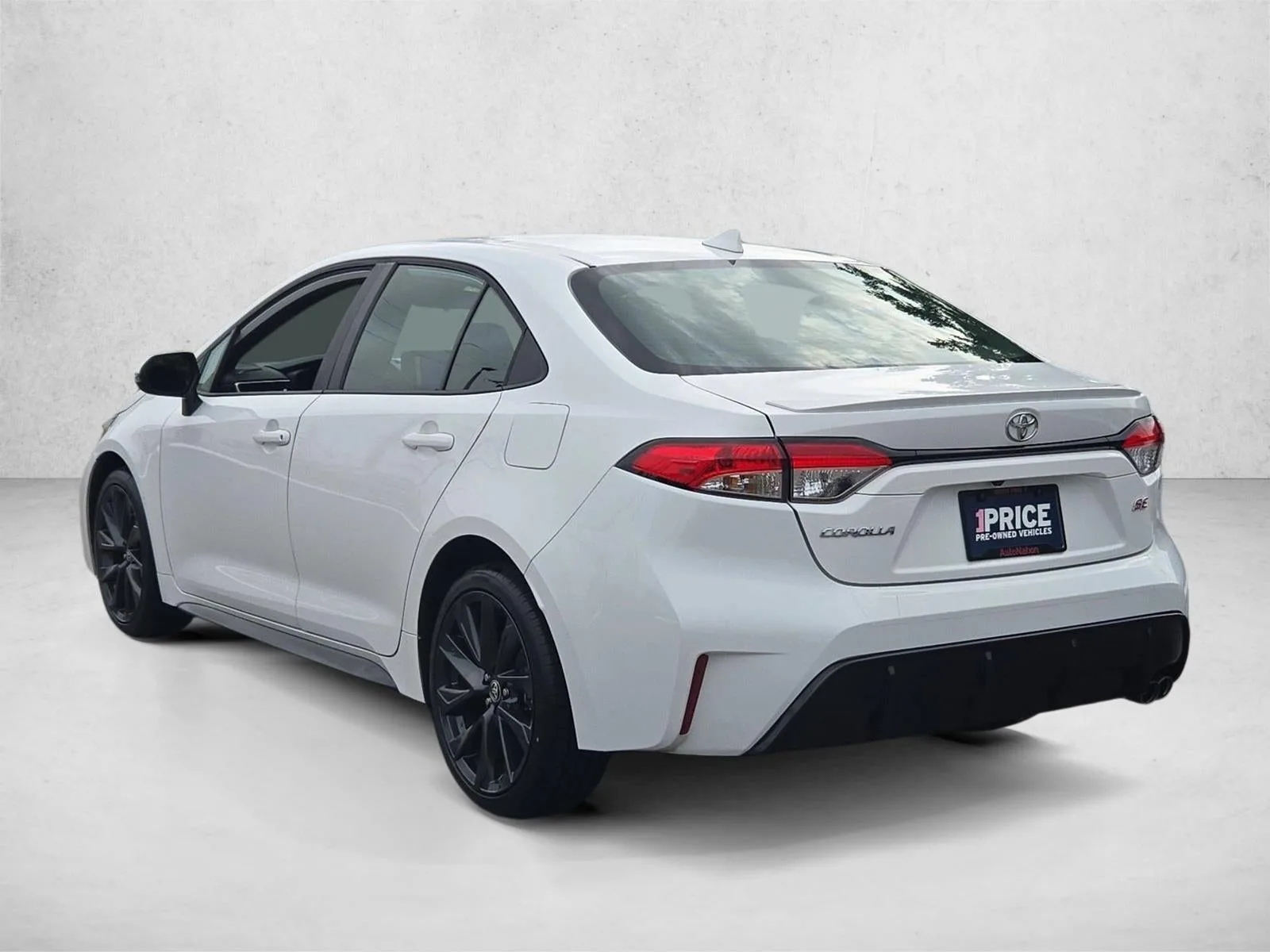 2023 Toyota Corolla SE CVT (Natl) photo 8