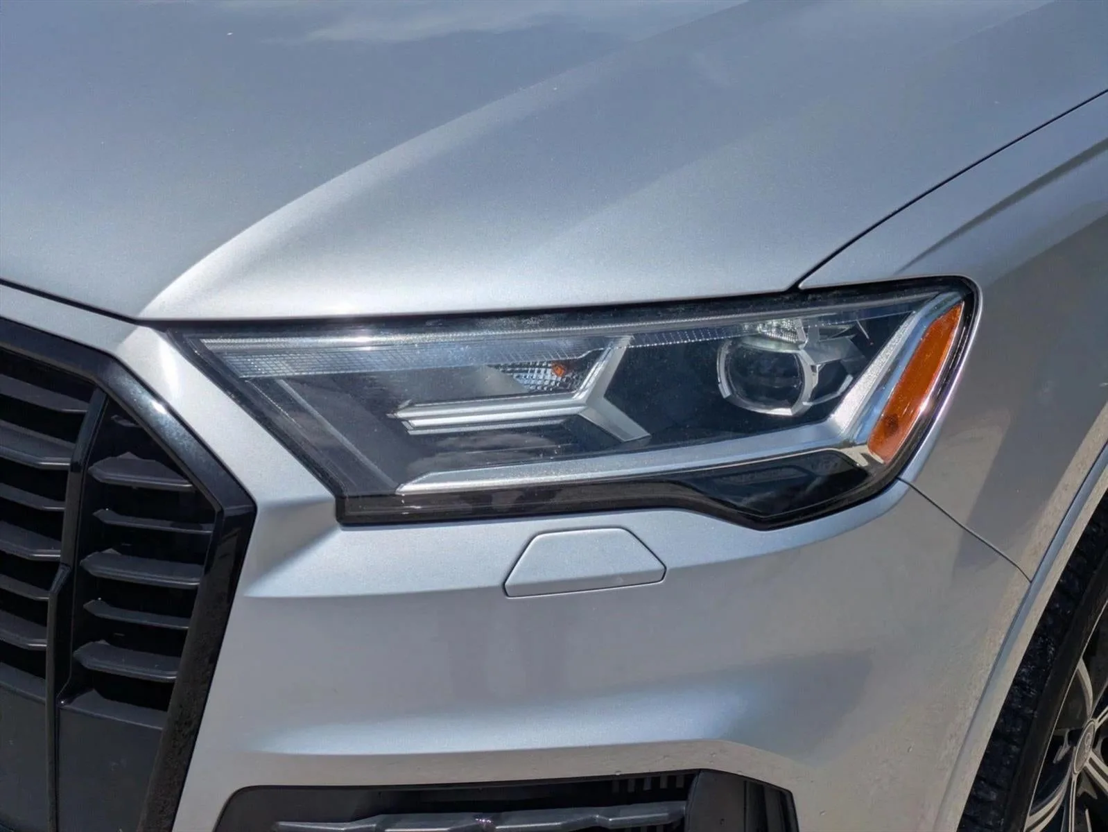 2021 Audi Q7 Premium Plus 55 TFSI quattro photo 9