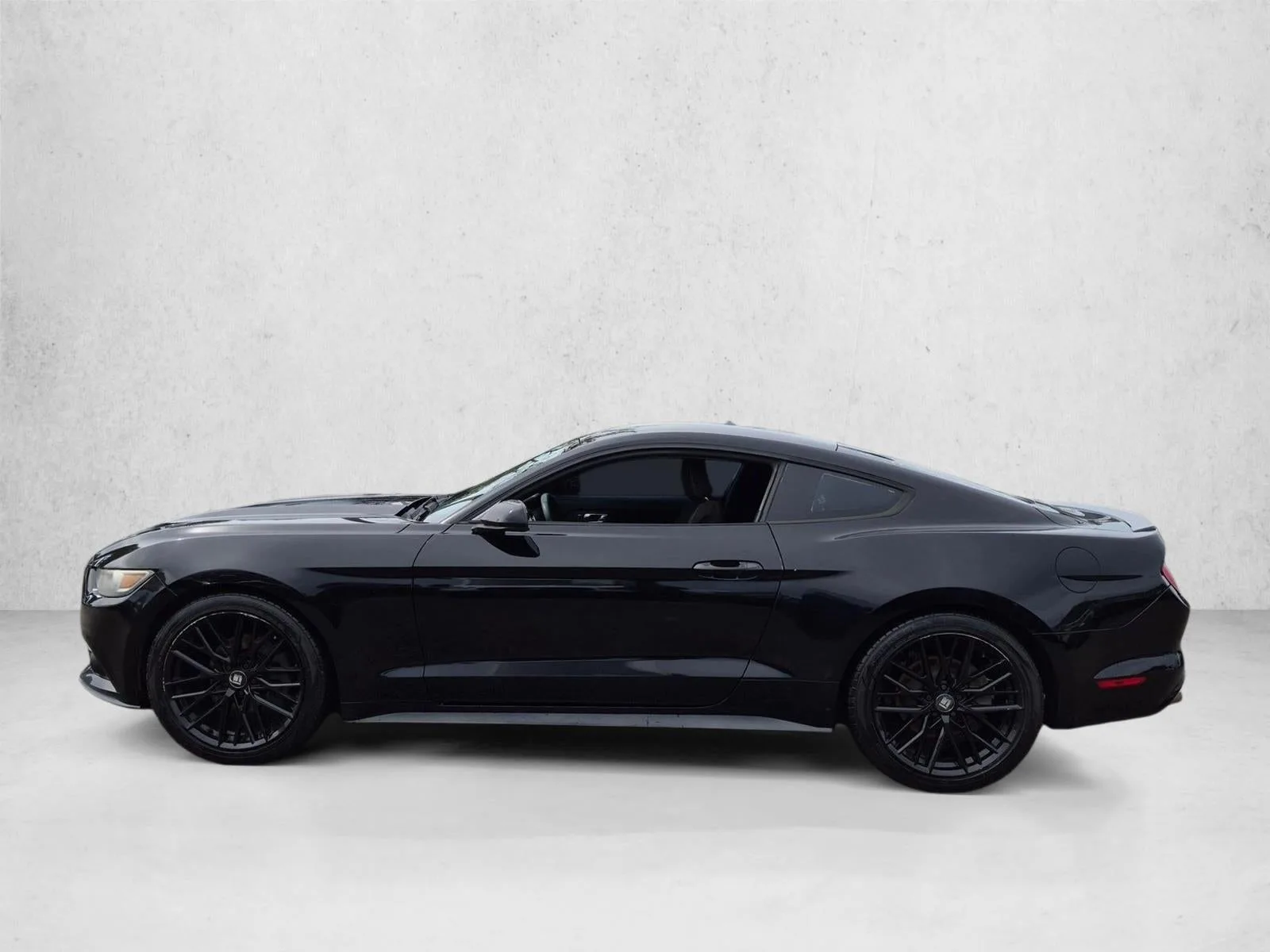 2017 Ford Mustang EcoBoost Fastback photo 8