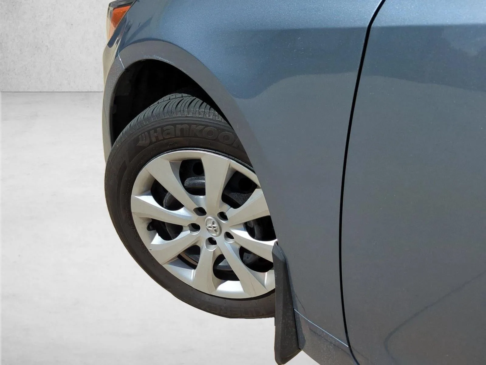 2025 Toyota Corolla LE CVT (Natl) photo 10