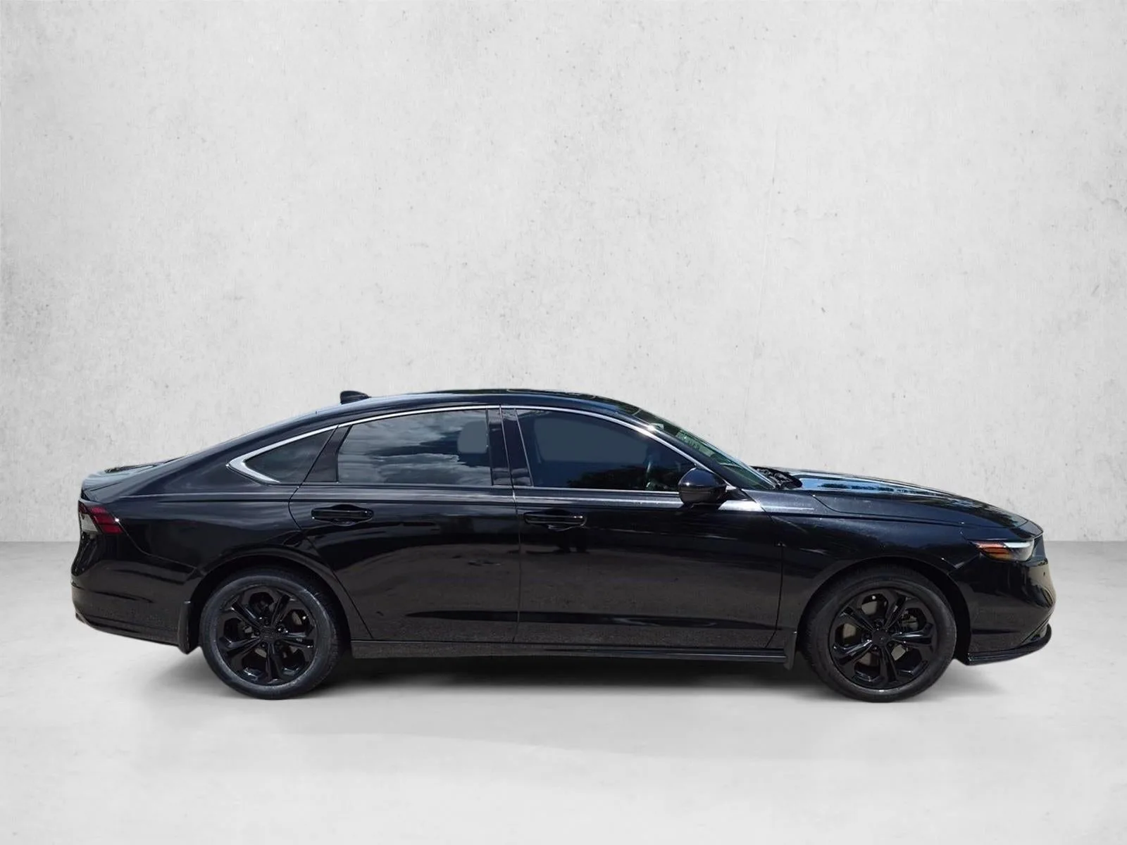 2023 Honda Accord Hybrid EX-L photo 4