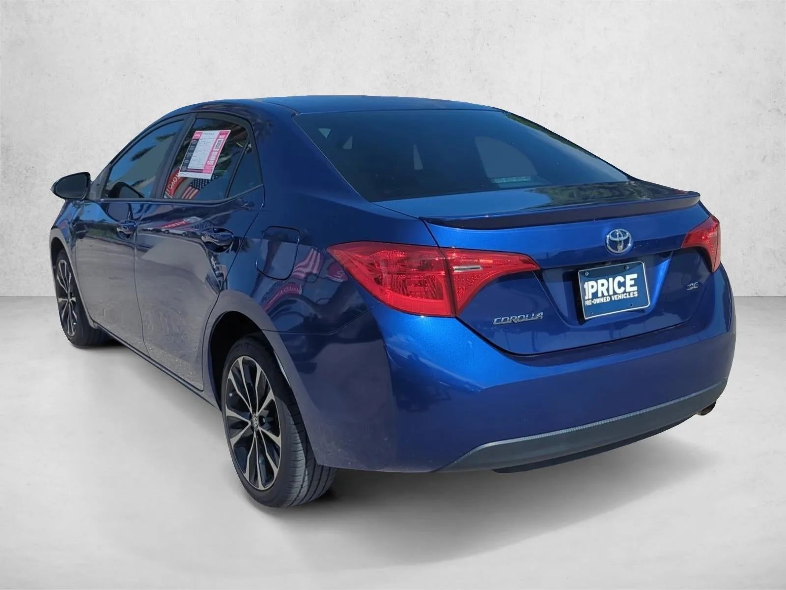 2018 Toyota Corolla SE CVT (Natl) photo 8