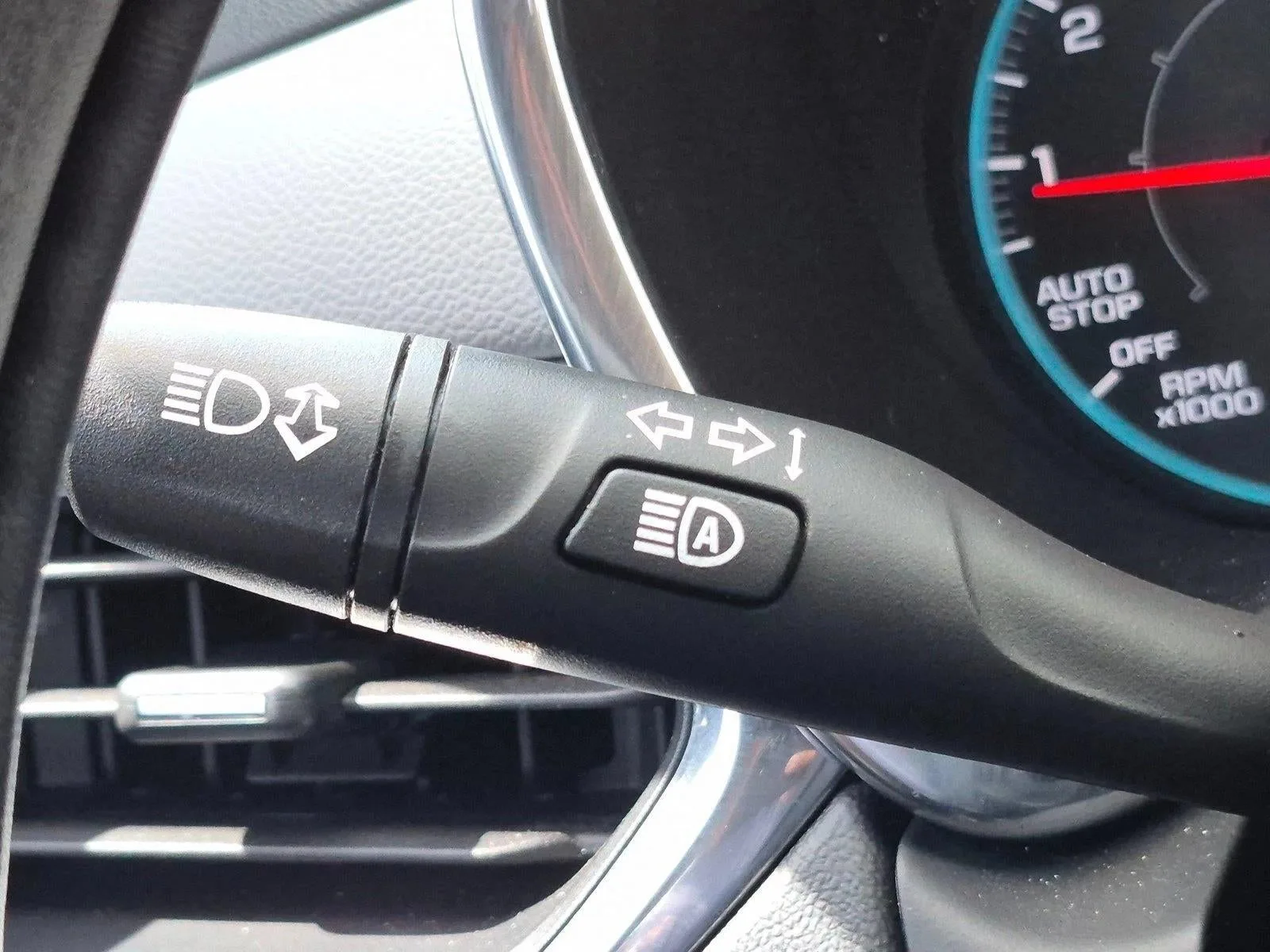 2022 Chevrolet Equinox FWD 4dr LS w/1LS photo 10
