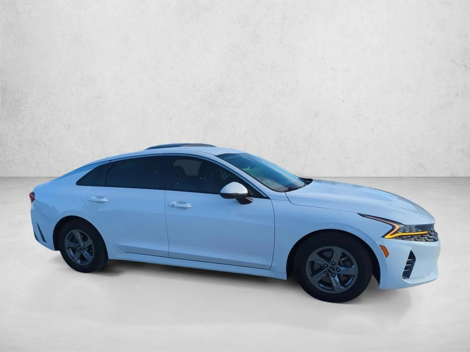 2022 Kia K5 LXS Auto FWD photo 4