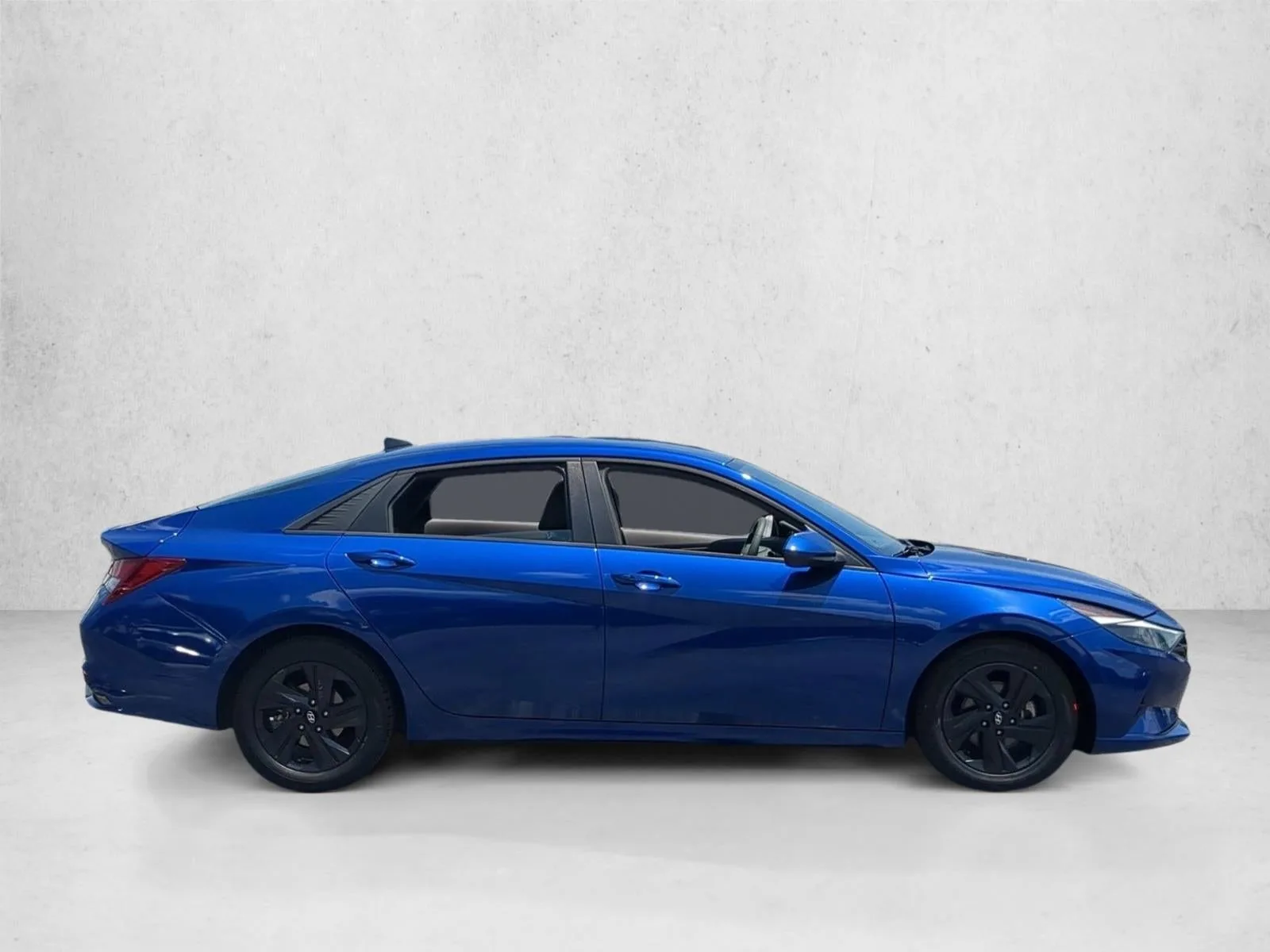 2021 Hyundai Elantra SEL photo 4