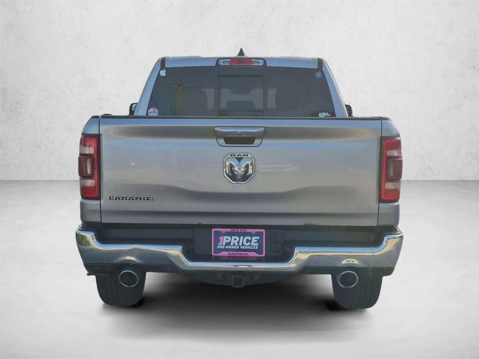 2021 RAM 1500 Laramie 4x2 Crew Cab 5'7" Box photo 6