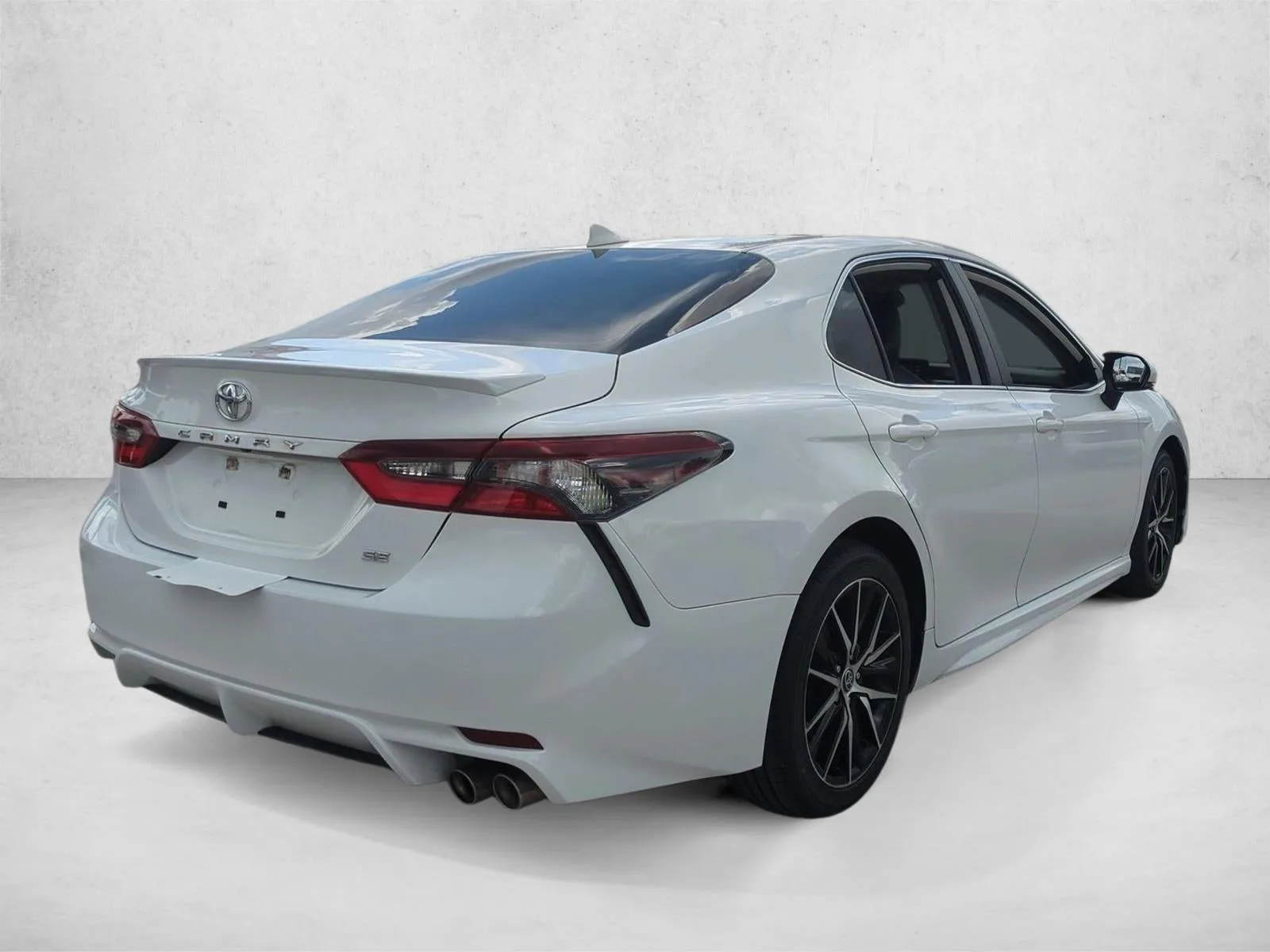2023 Toyota Camry SE Auto (SE) photo 5