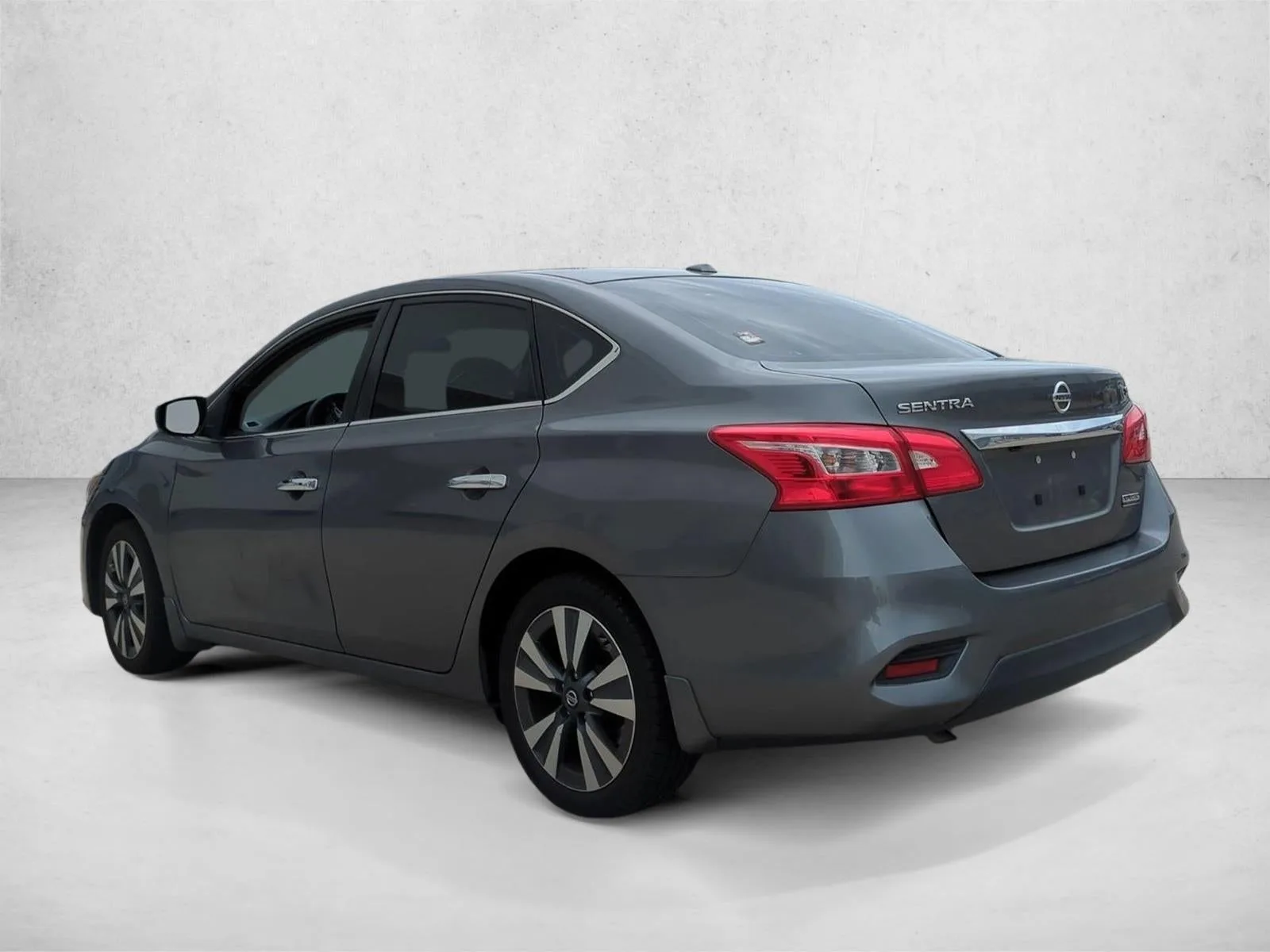 2019 Nissan Sentra SV CVT photo 7