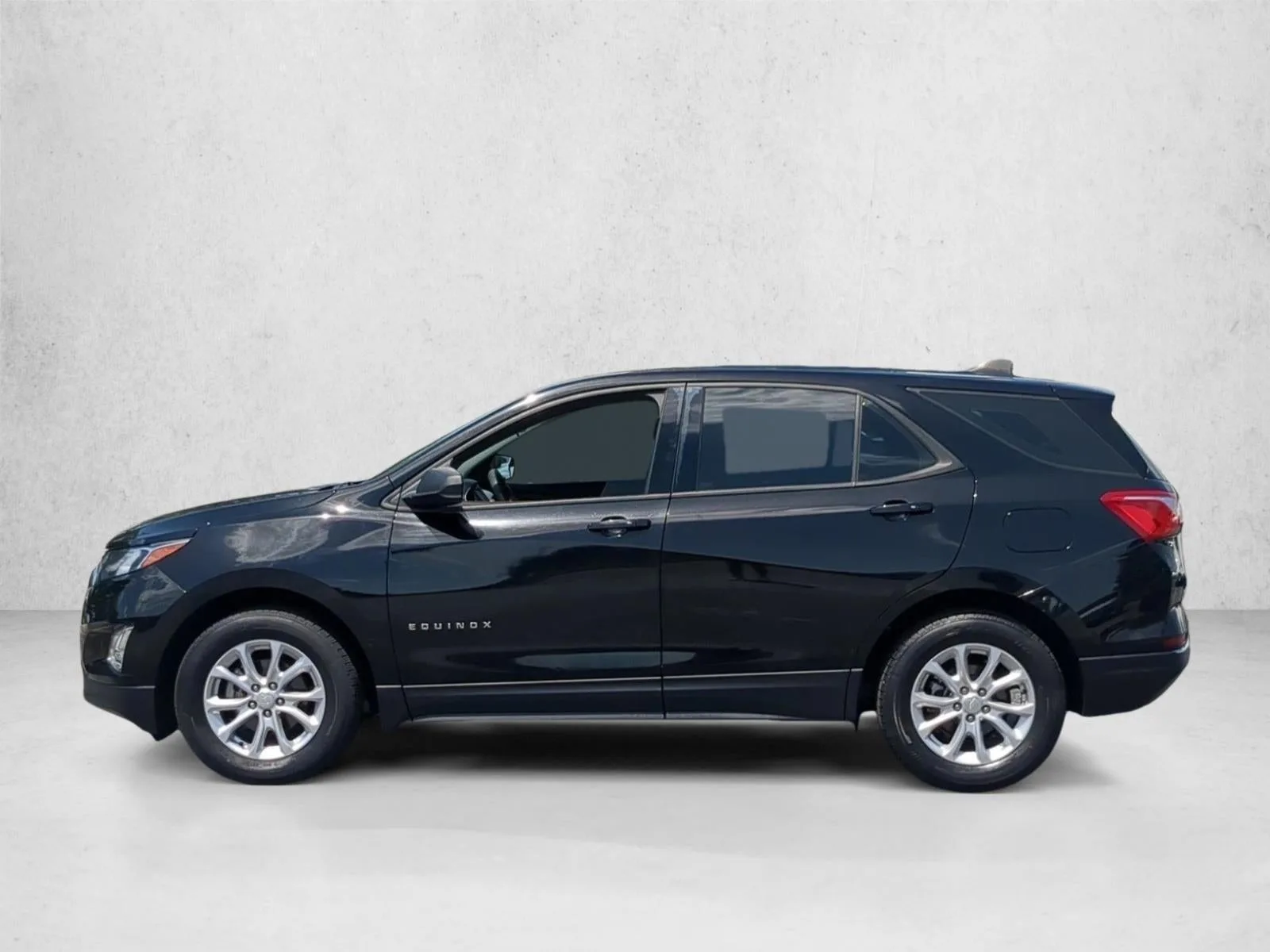 2018 Chevrolet Equinox LS photo 9