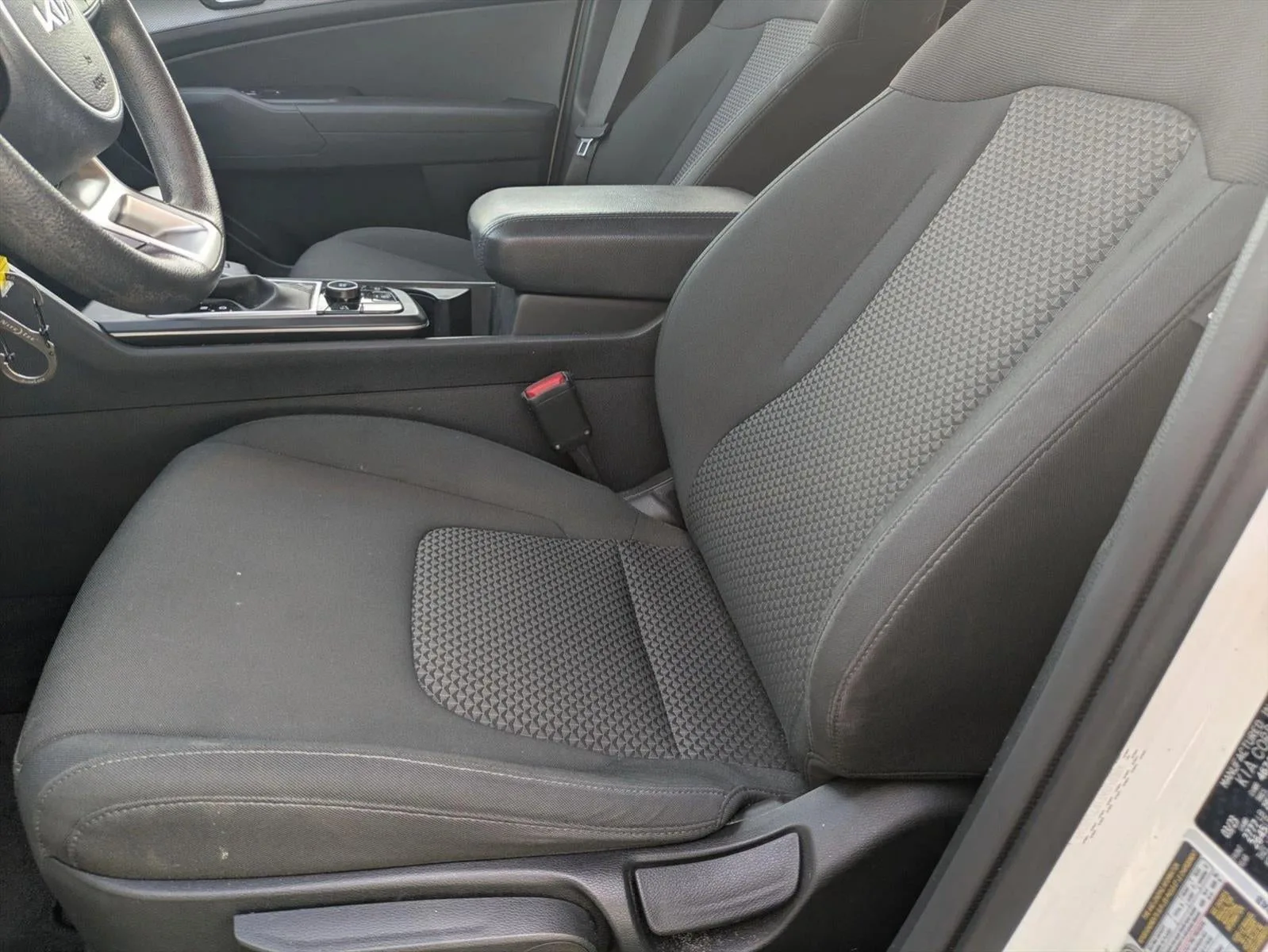 2023 Kia Sportage LX FWD photo 12