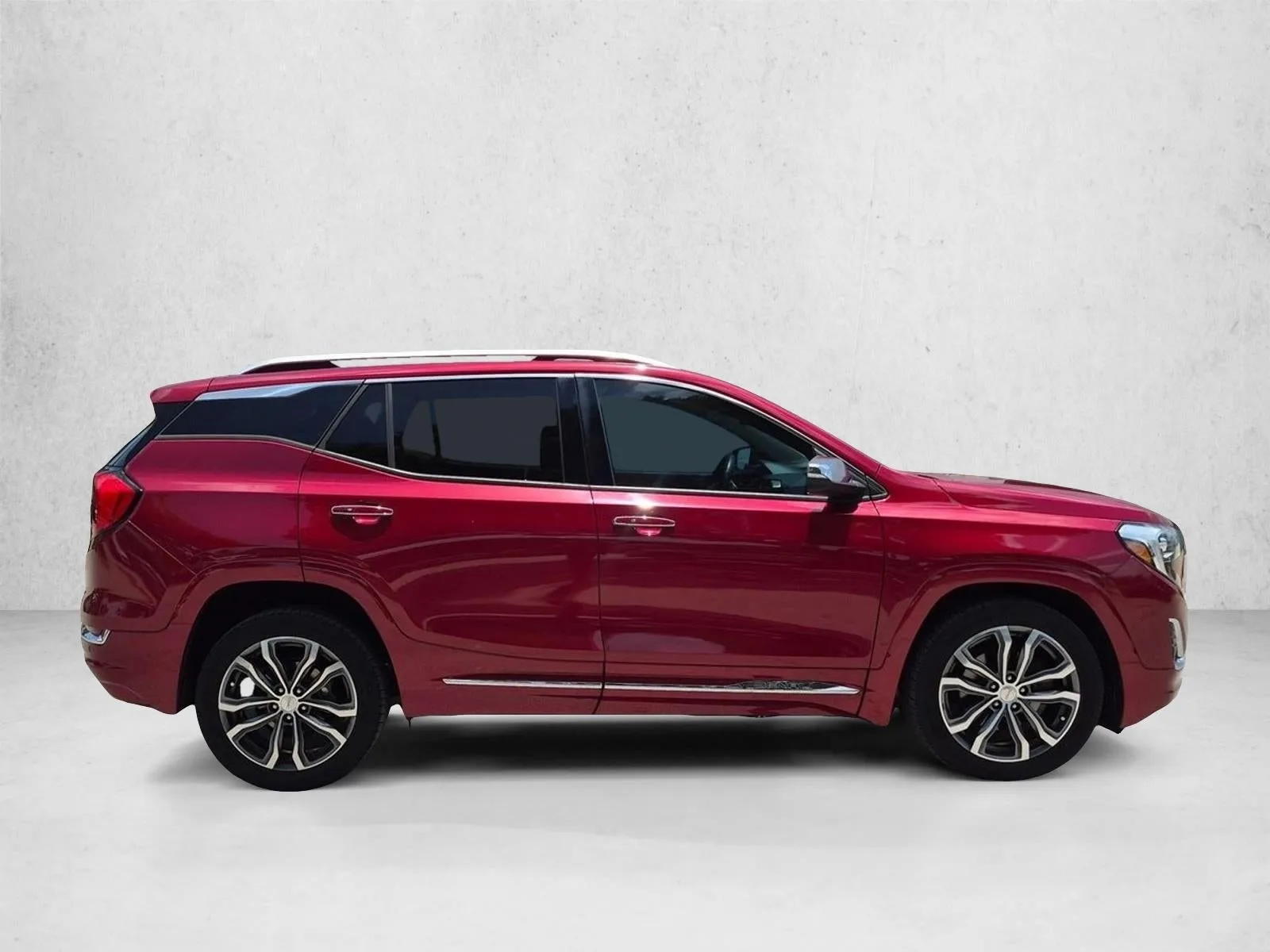 2018 GMC Terrain Denali photo 4