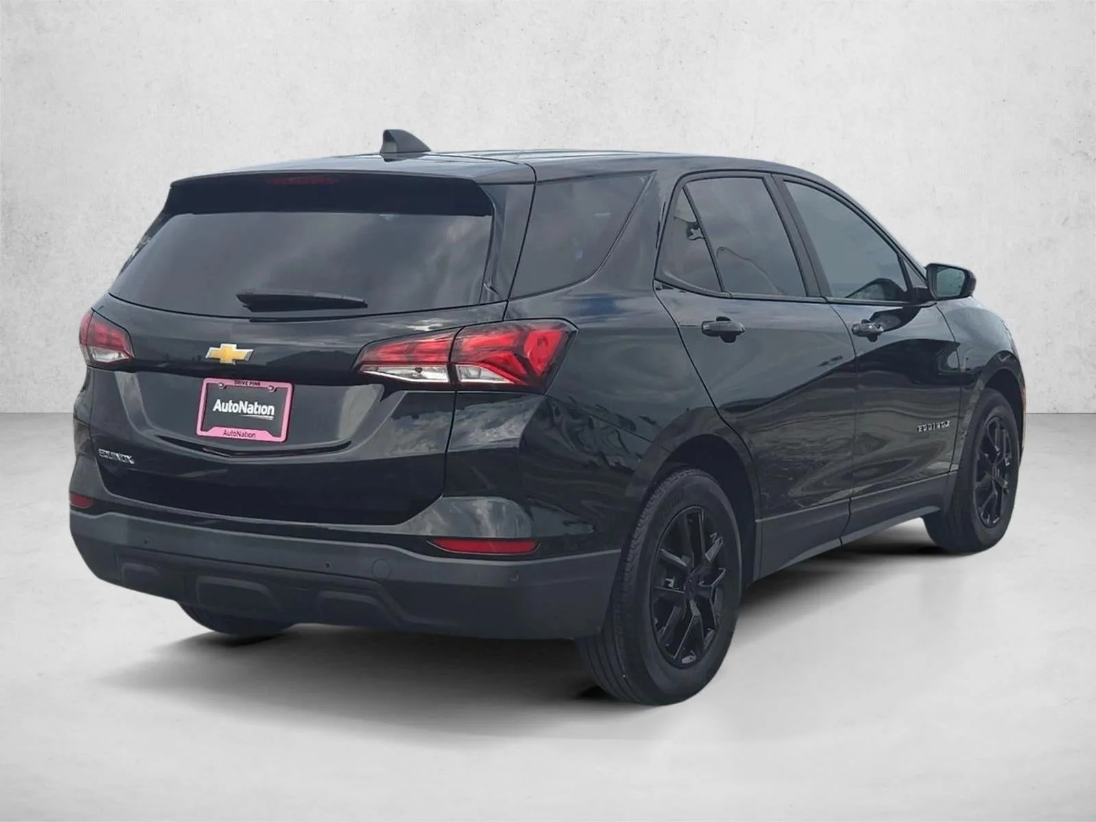 2024 Chevrolet Equinox LS photo 5