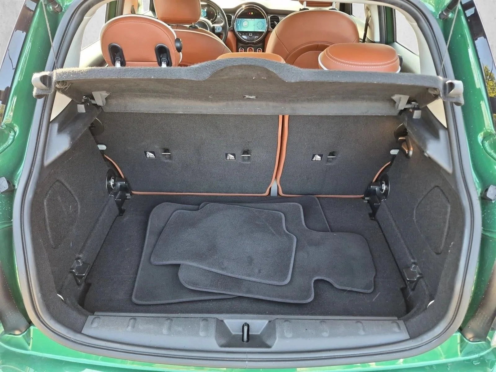 2024 MINI Hardtop Cooper photo 6