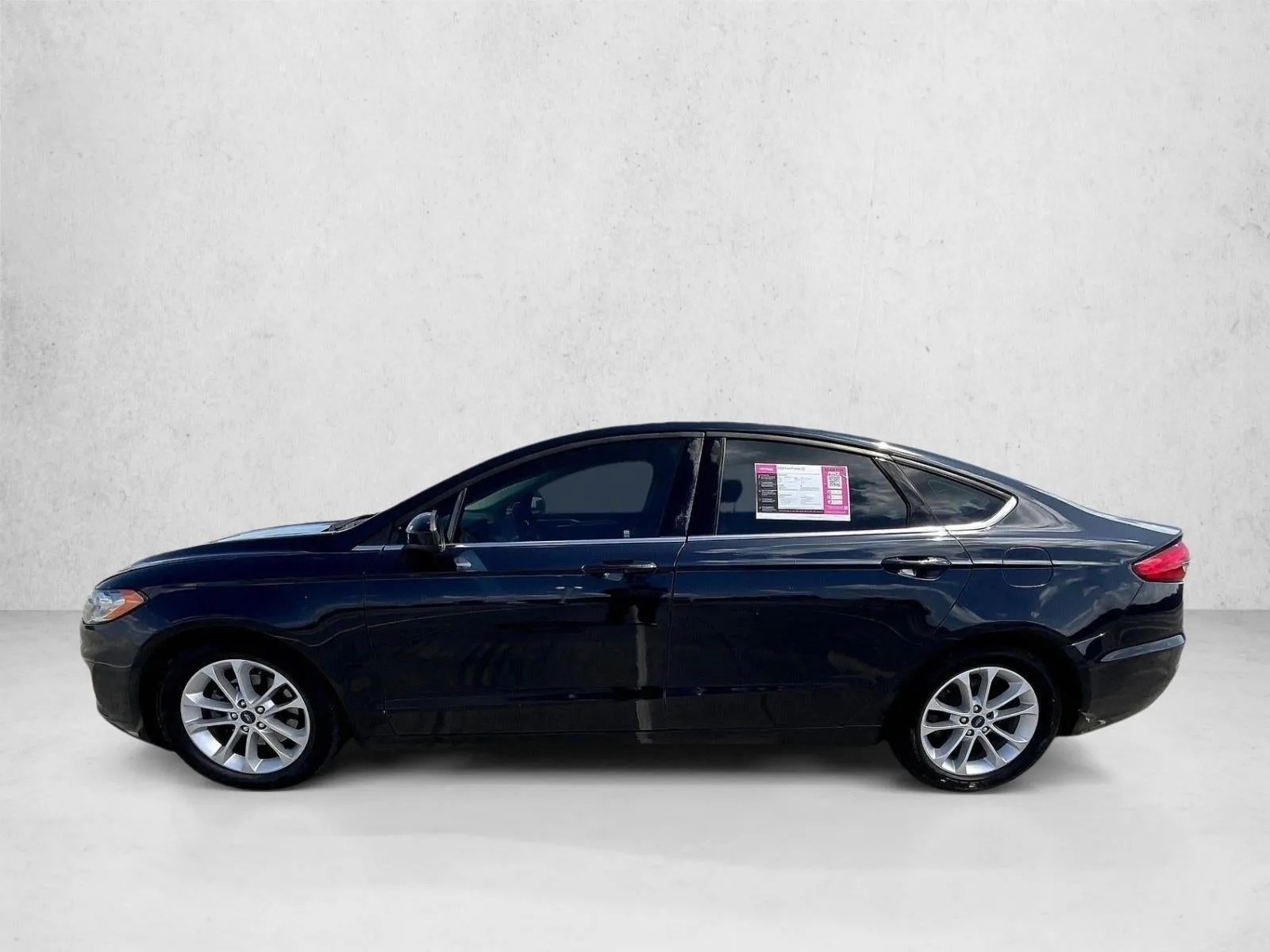 2020 Ford Fusion SE FWD photo 6