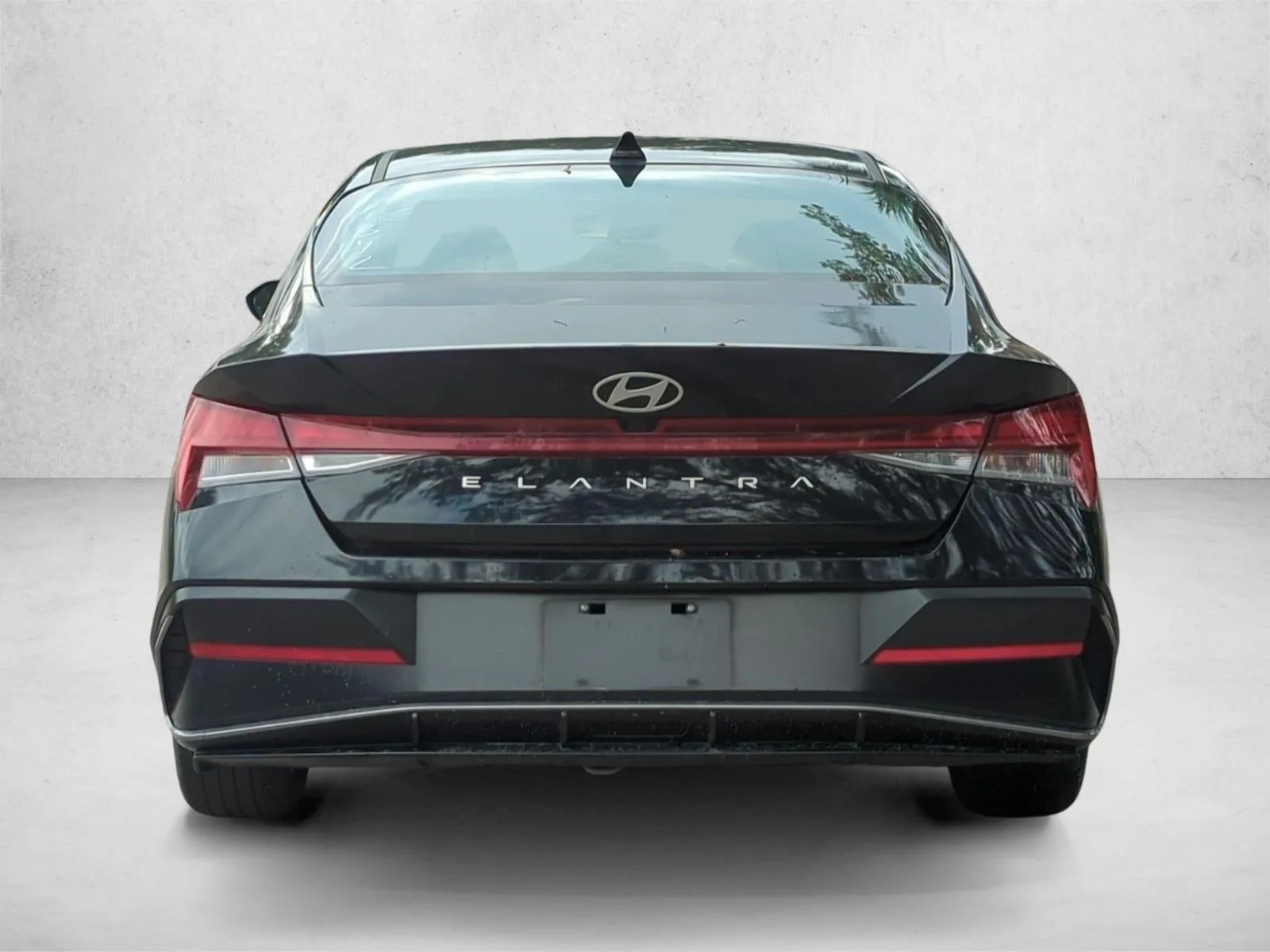 2025 Hyundai ELANTRA SEL Convenience IVT photo 6