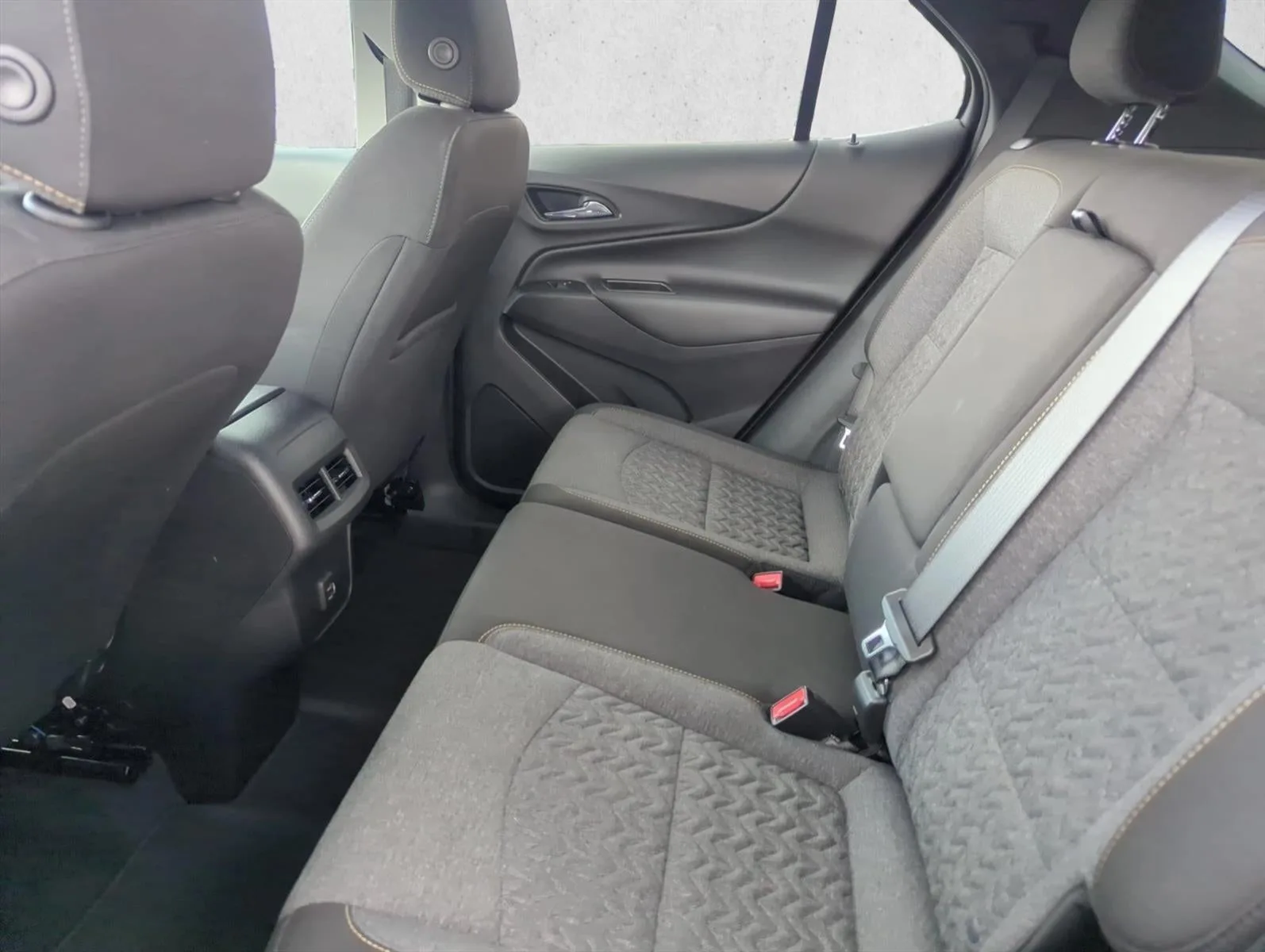 2022 Chevrolet Equinox FWD LT photo 12