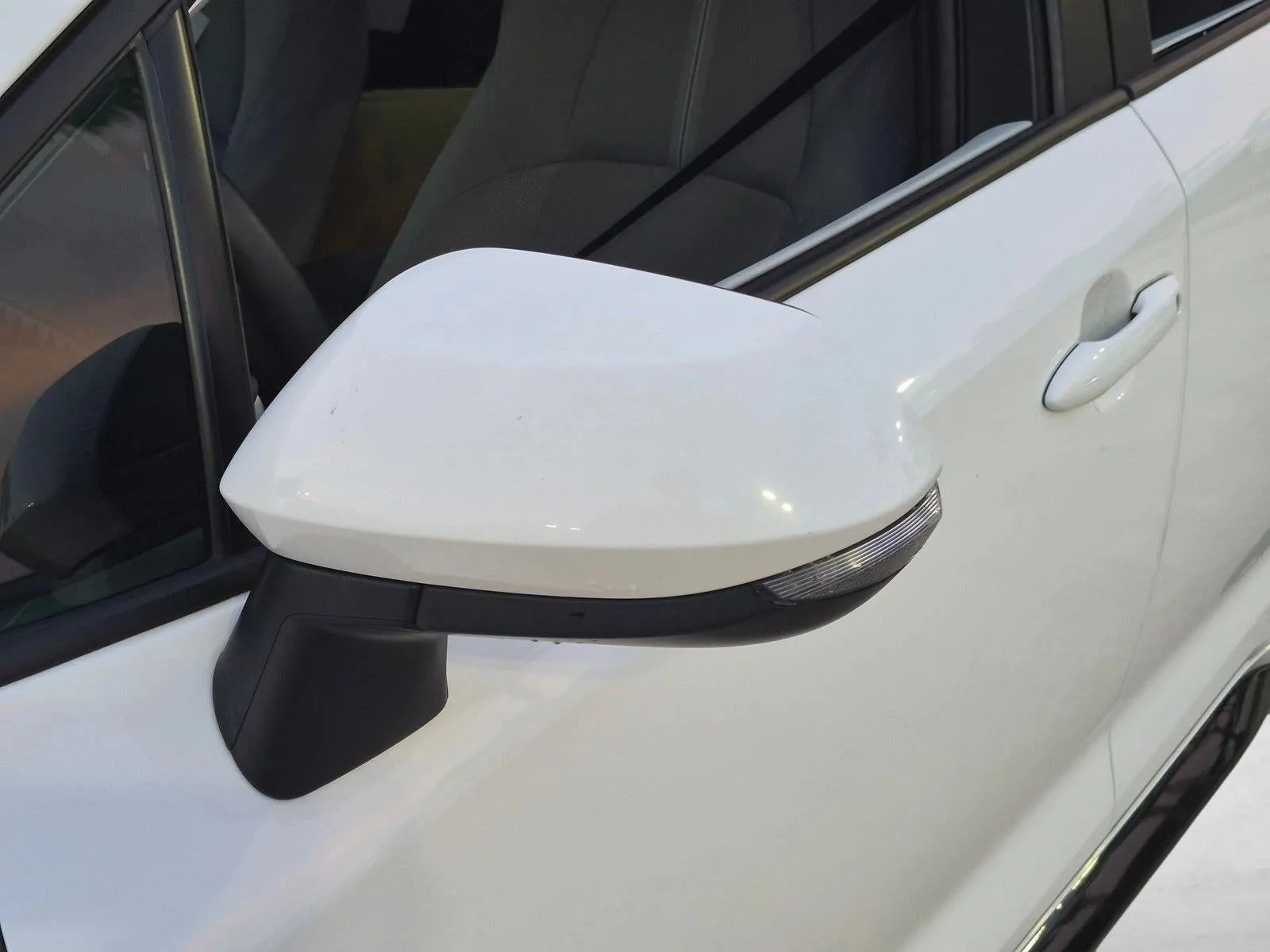 2024 Toyota Corolla SE CVT (Natl) photo 8