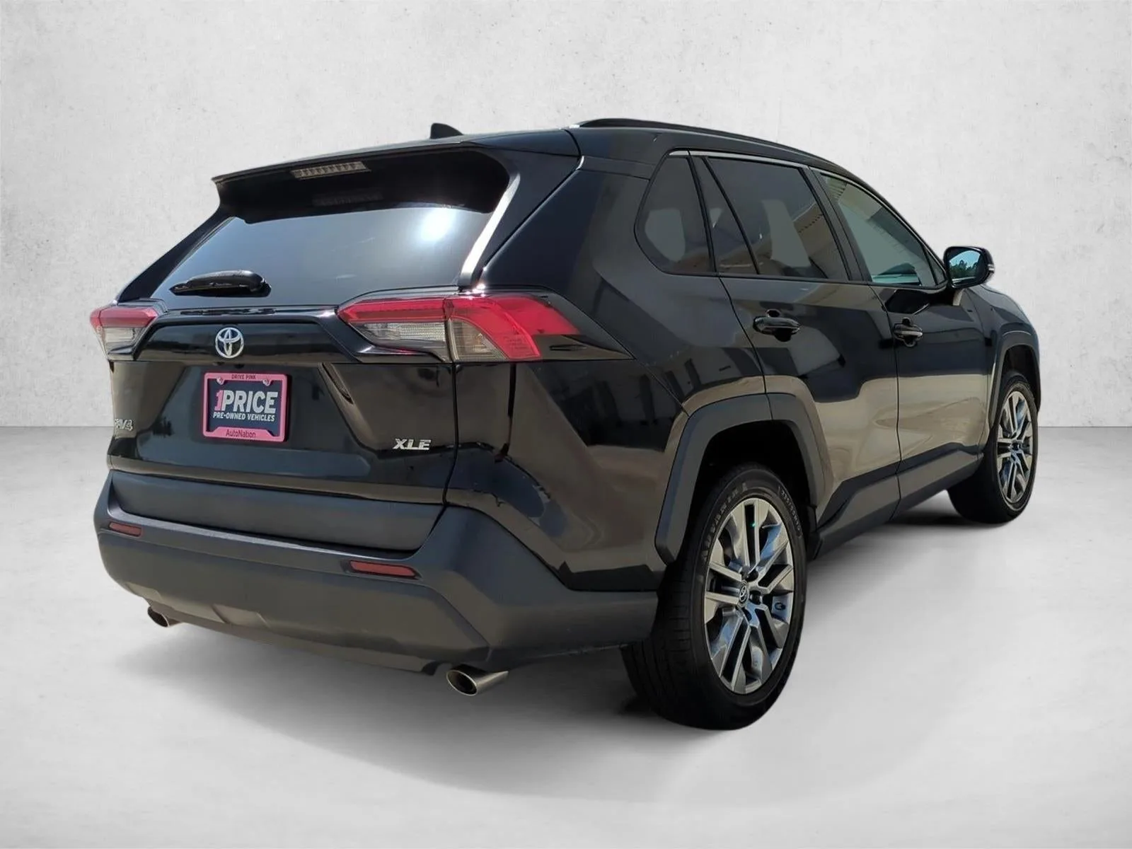 2019 Toyota RAV4 XLE Premium FWD (Natl) photo 5