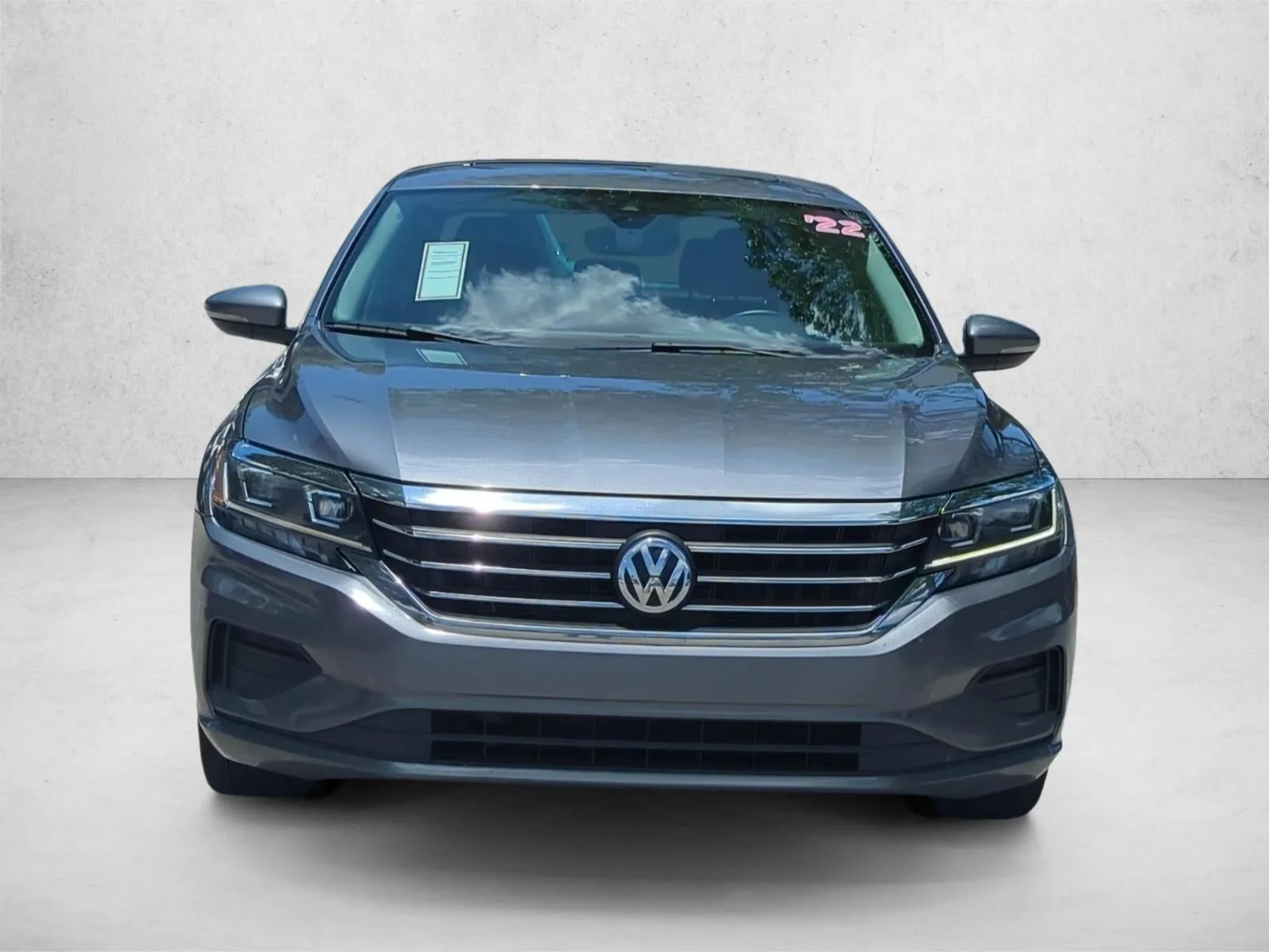 2022 Volkswagen Passat 2.0T SE photo 2