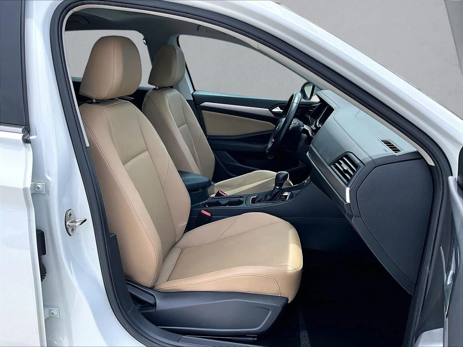 2019 Volkswagen Jetta SE Auto w/SULEV photo 8