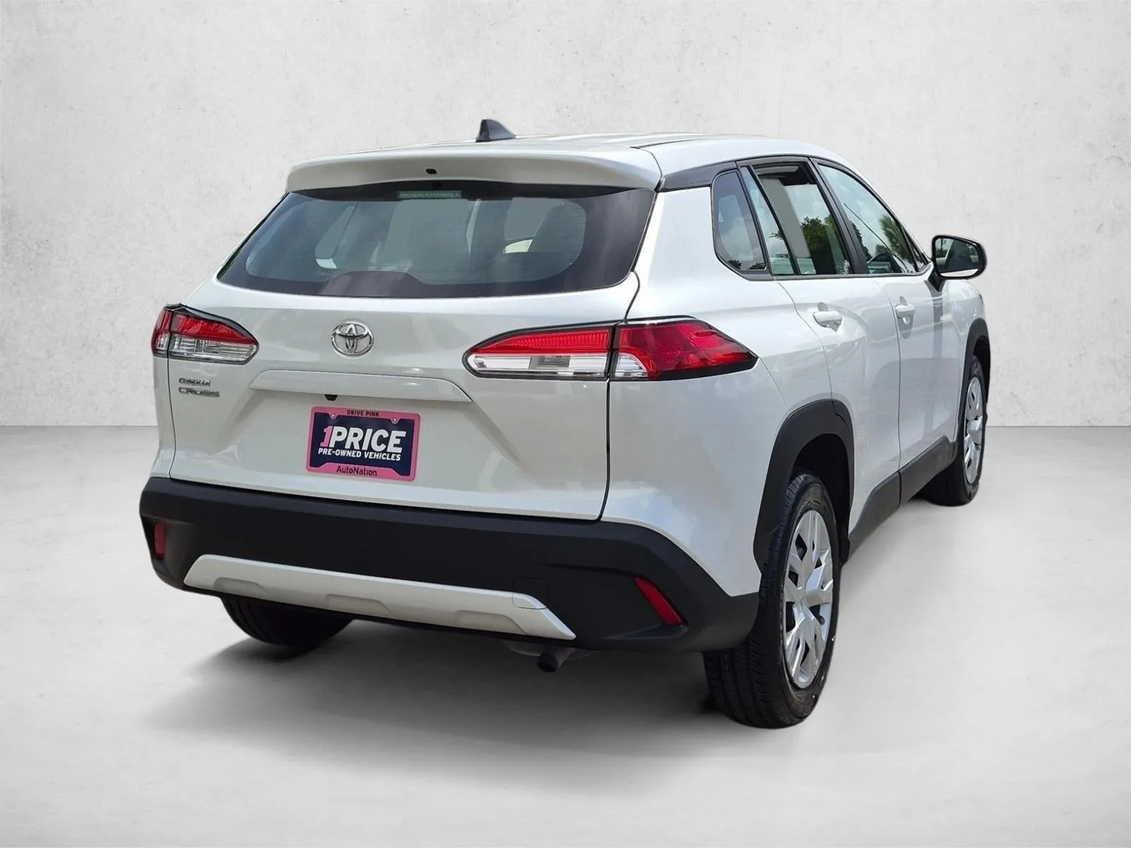 2023 Toyota Corolla Cross L 2WD (Natl) photo 5