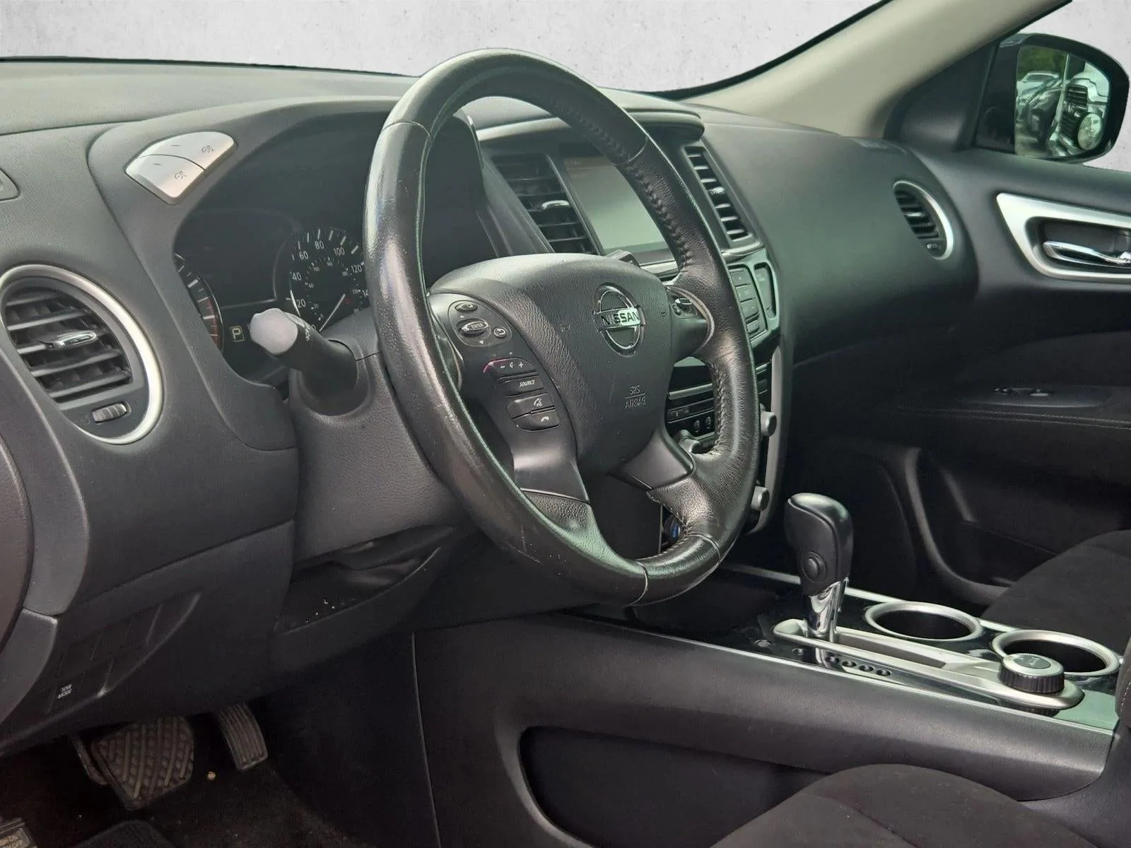 2014 Nissan Pathfinder 4WD 4dr S photo 9