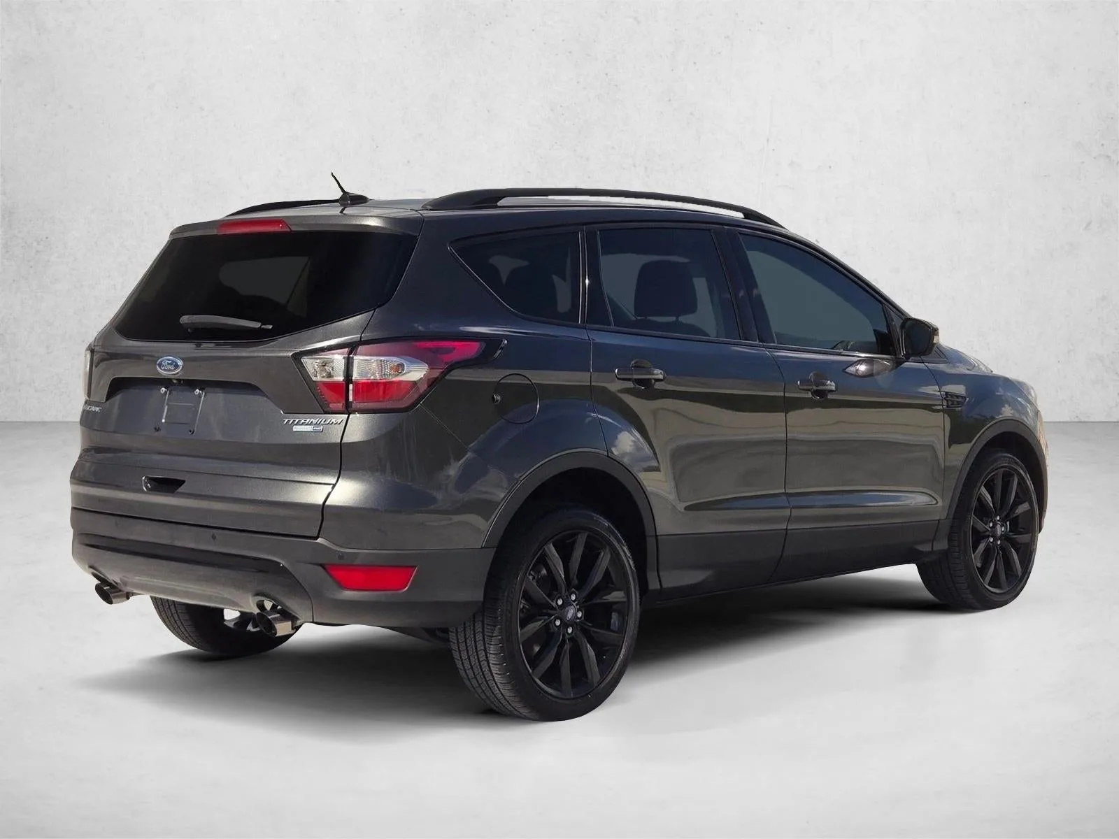 2017 Ford Escape Titanium 4WD photo 5