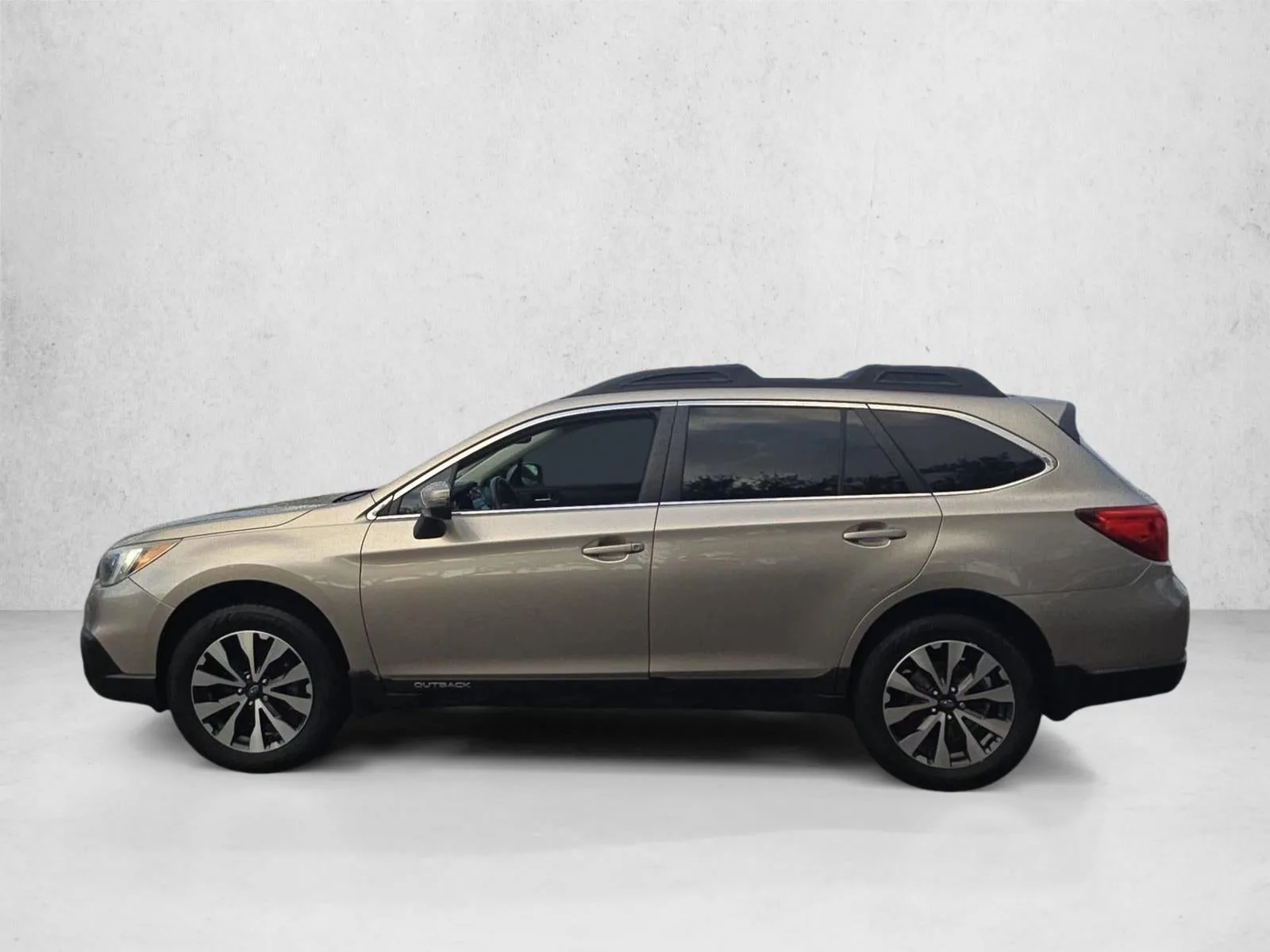 2015 Subaru Outback 2.5i Limited photo 9