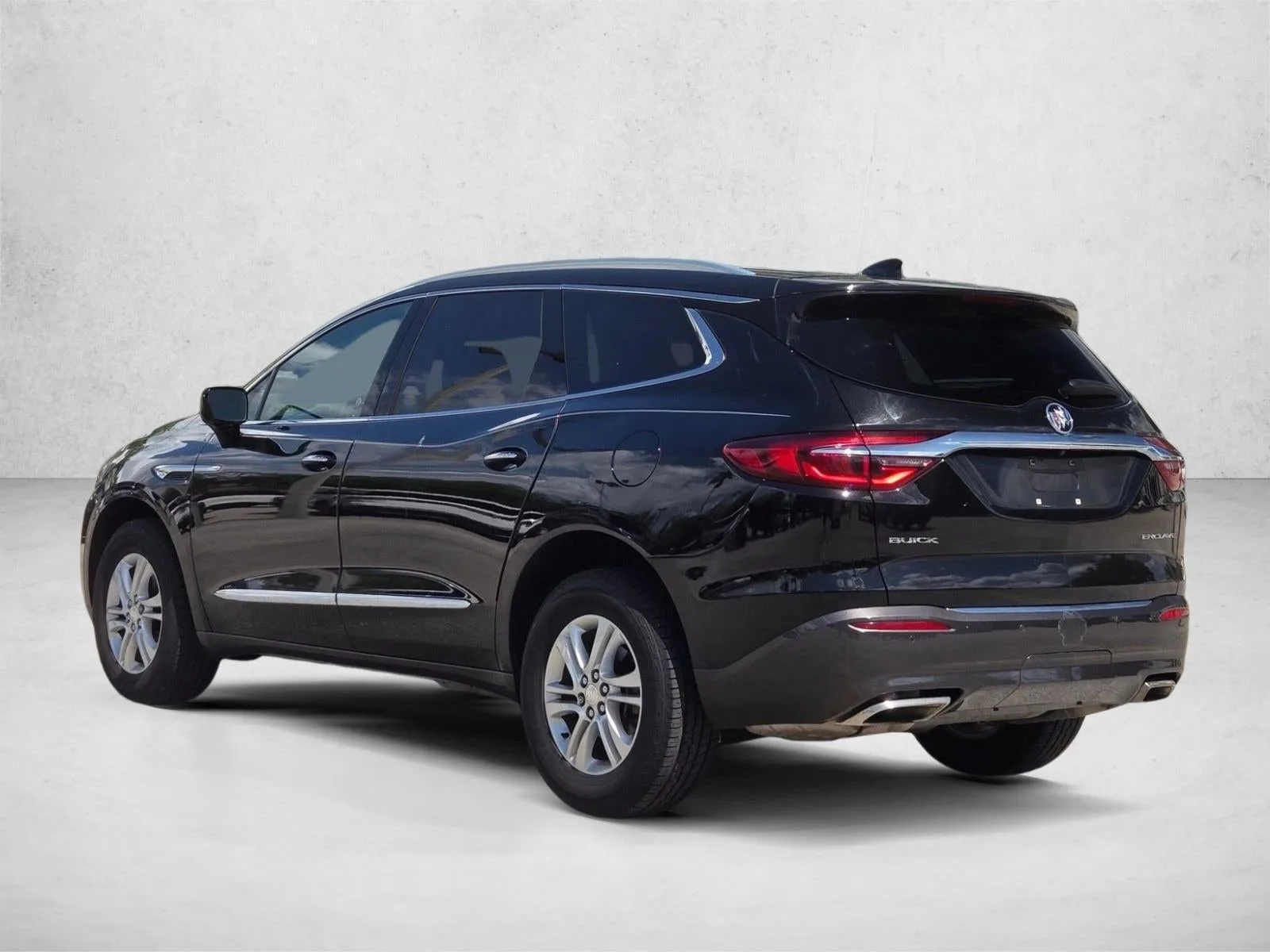 2018 Buick Enclave Essence FWD photo 7