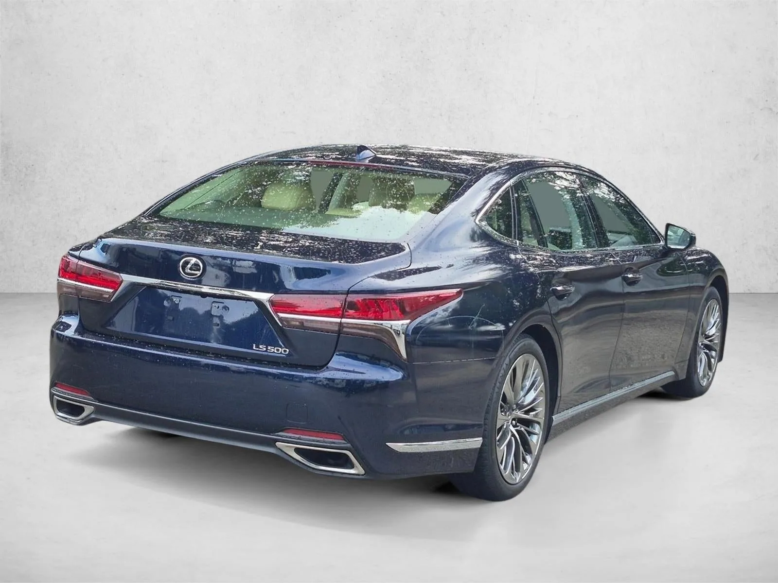 2019 Lexus LS photo 5