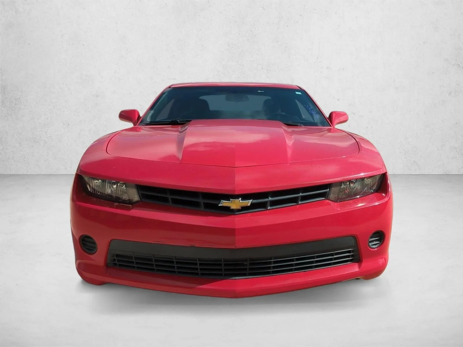 2015 Chevrolet Camaro 2dr Cpe LS w/2LS photo 2