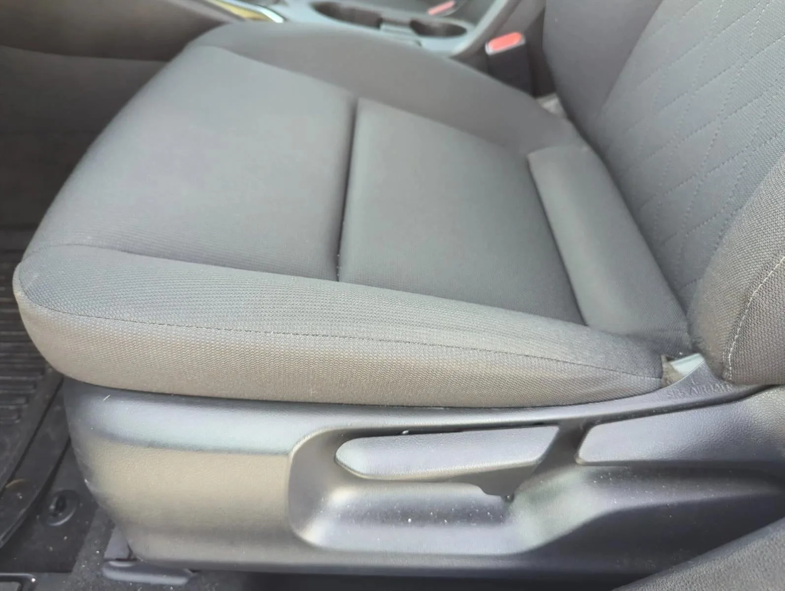 2024 Toyota Corolla LE CVT (Natl) photo 11