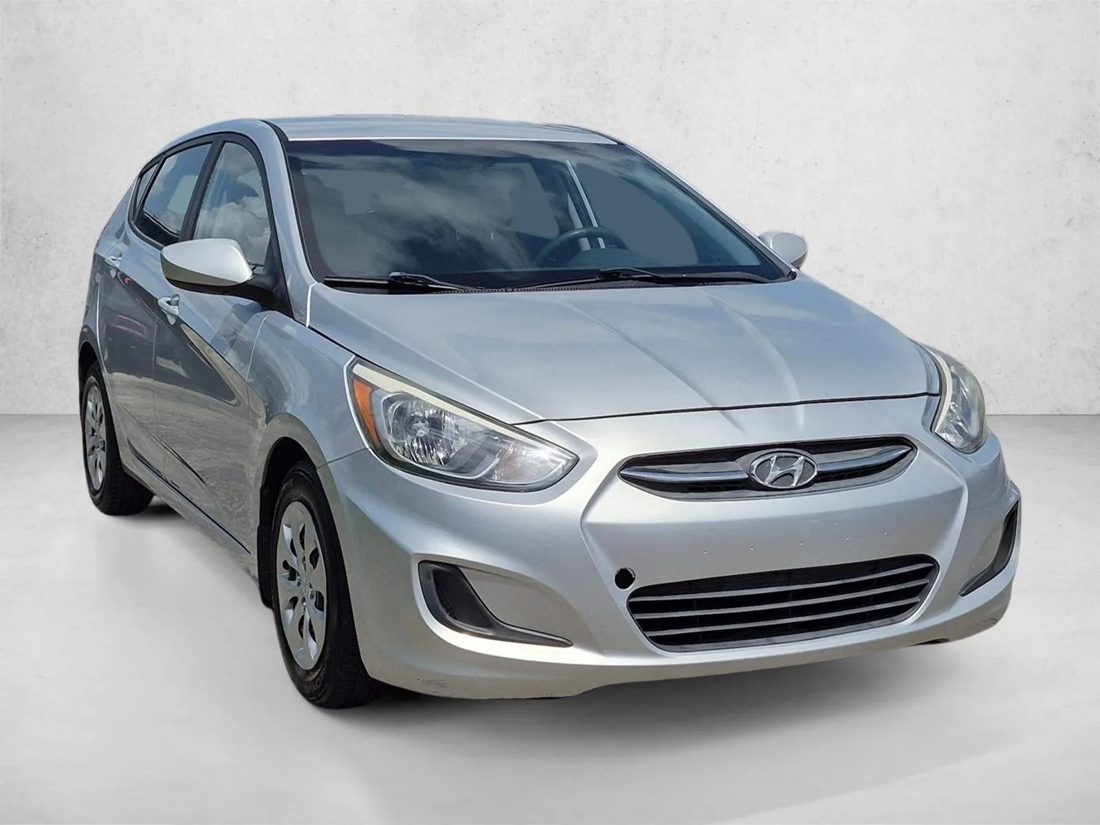 2015 Hyundai ACCENT 5dr HB Auto GS photo 3