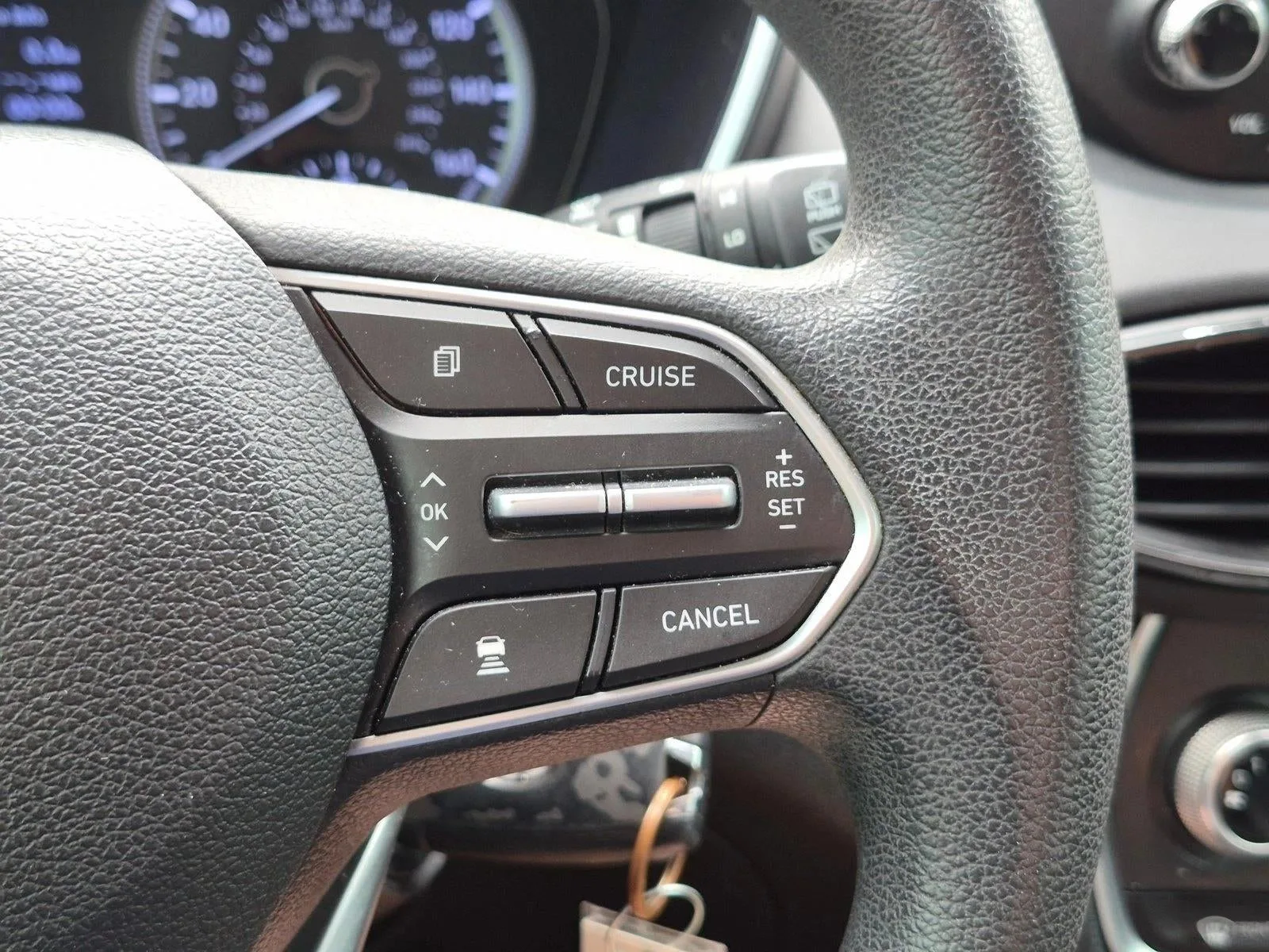 2020 Hyundai SANTA FE SE 2.4L Auto AWD photo 5
