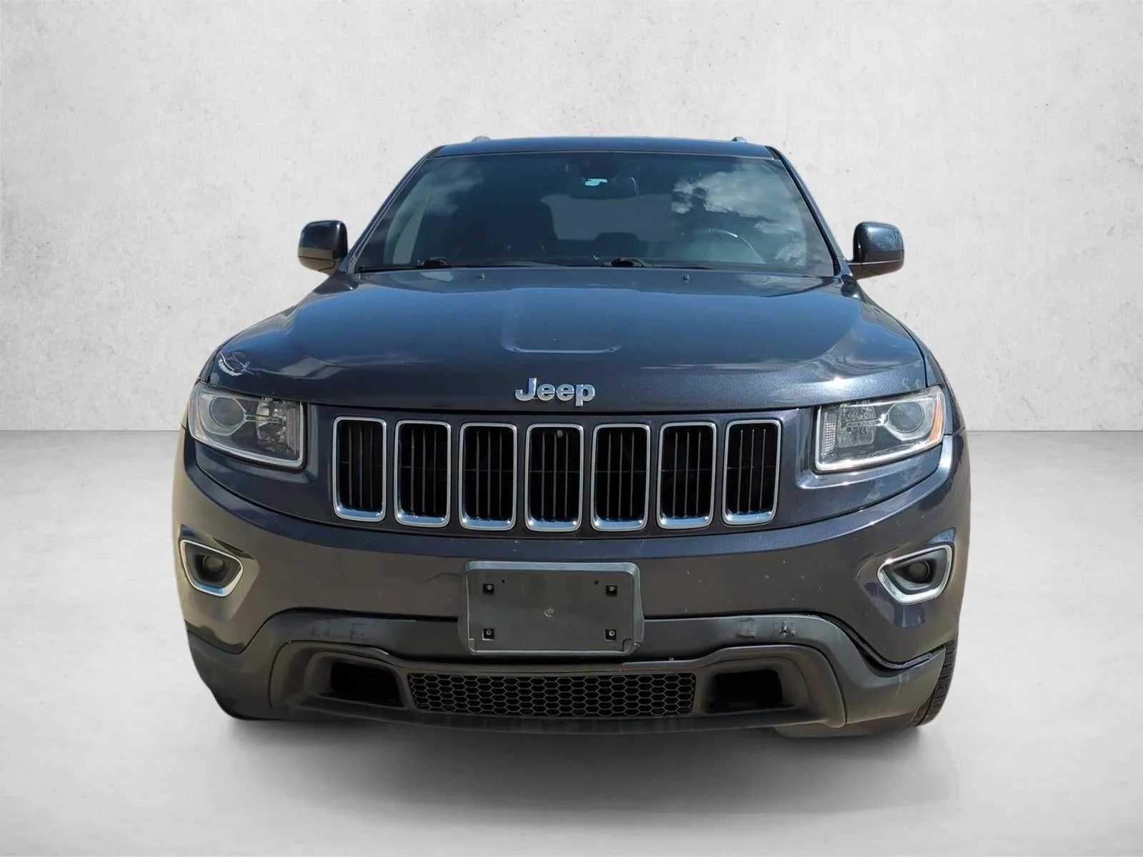 2016 Jeep Grand Cherokee RWD 4dr Laredo photo 2
