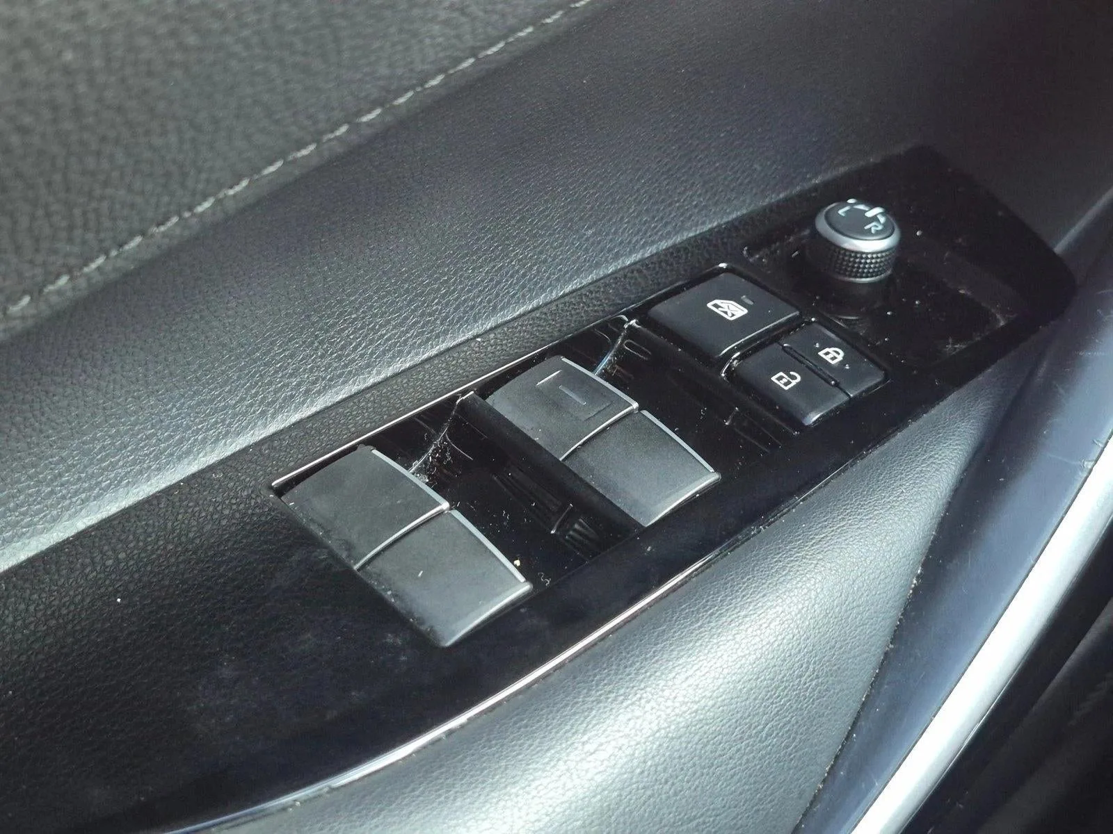 2020 Toyota Corolla XSE CVT (Natl) photo 12