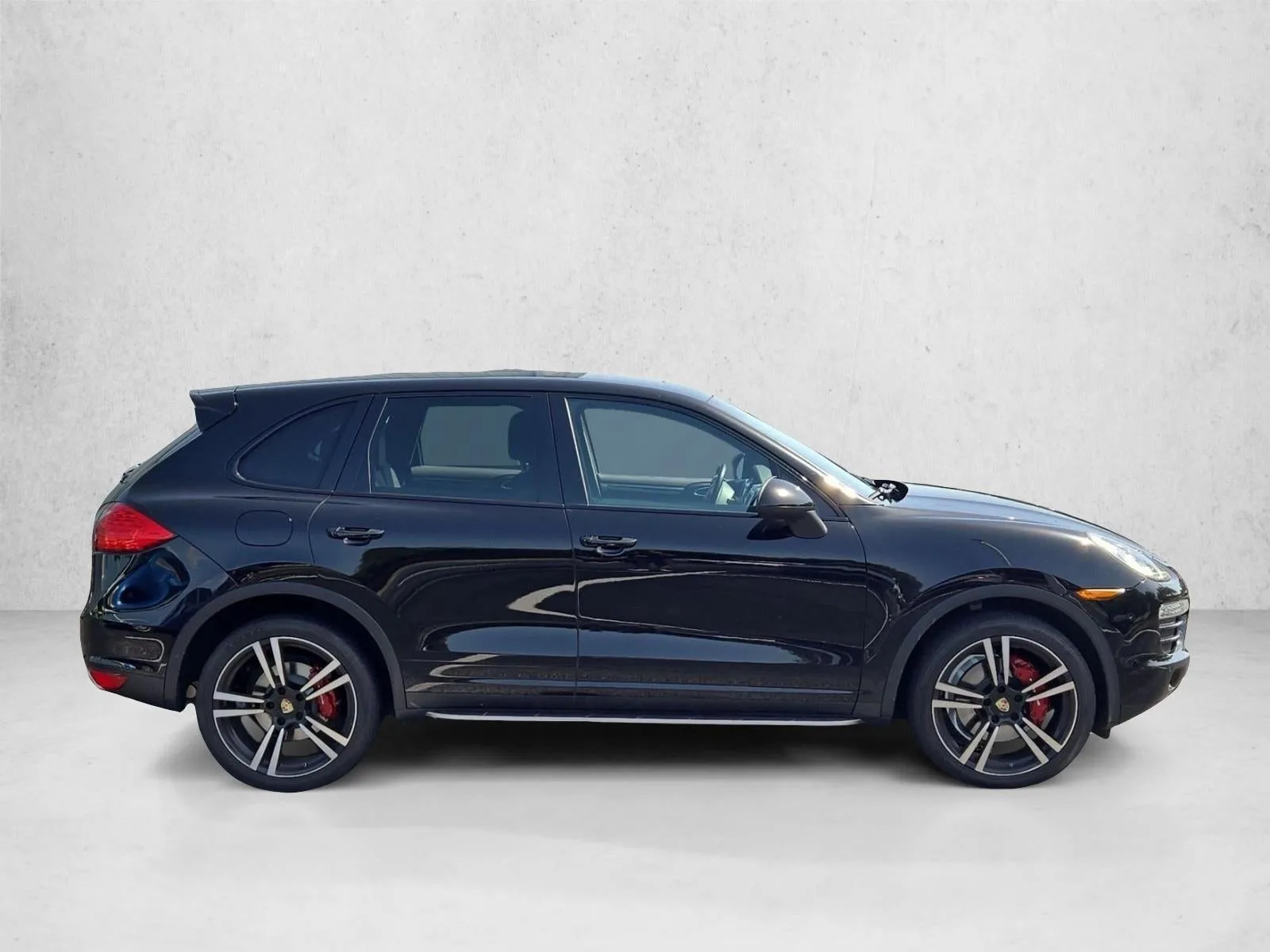 2013 Porsche Cayenne AWD 4dr Tiptronic photo 4