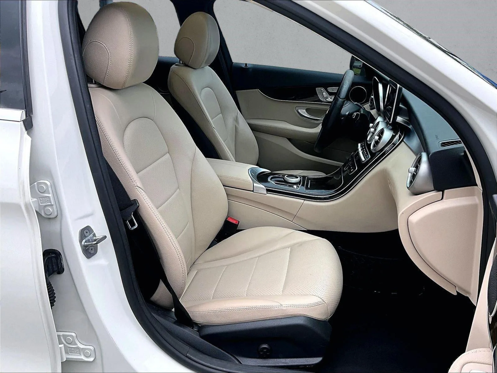 2018 Mercedes-Benz C-Class C 300 Sedan photo 9