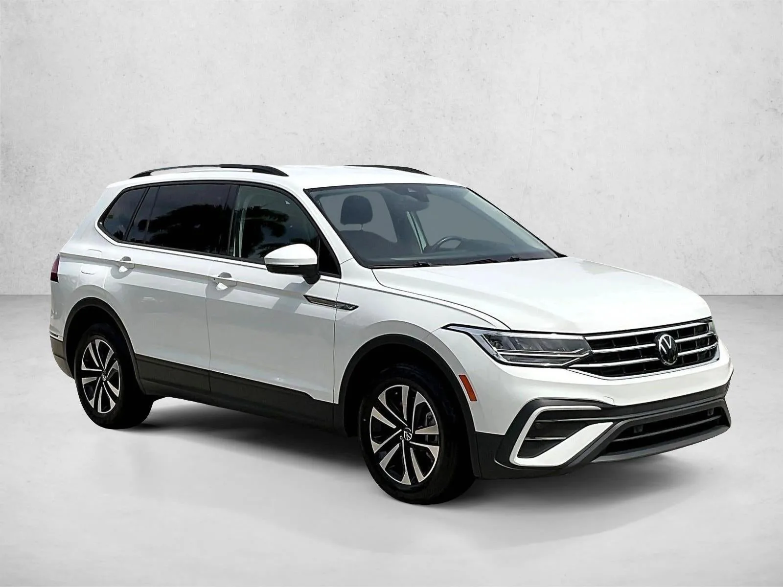 2024 Volkswagen Tiguan 2.0T S FWD photo 12