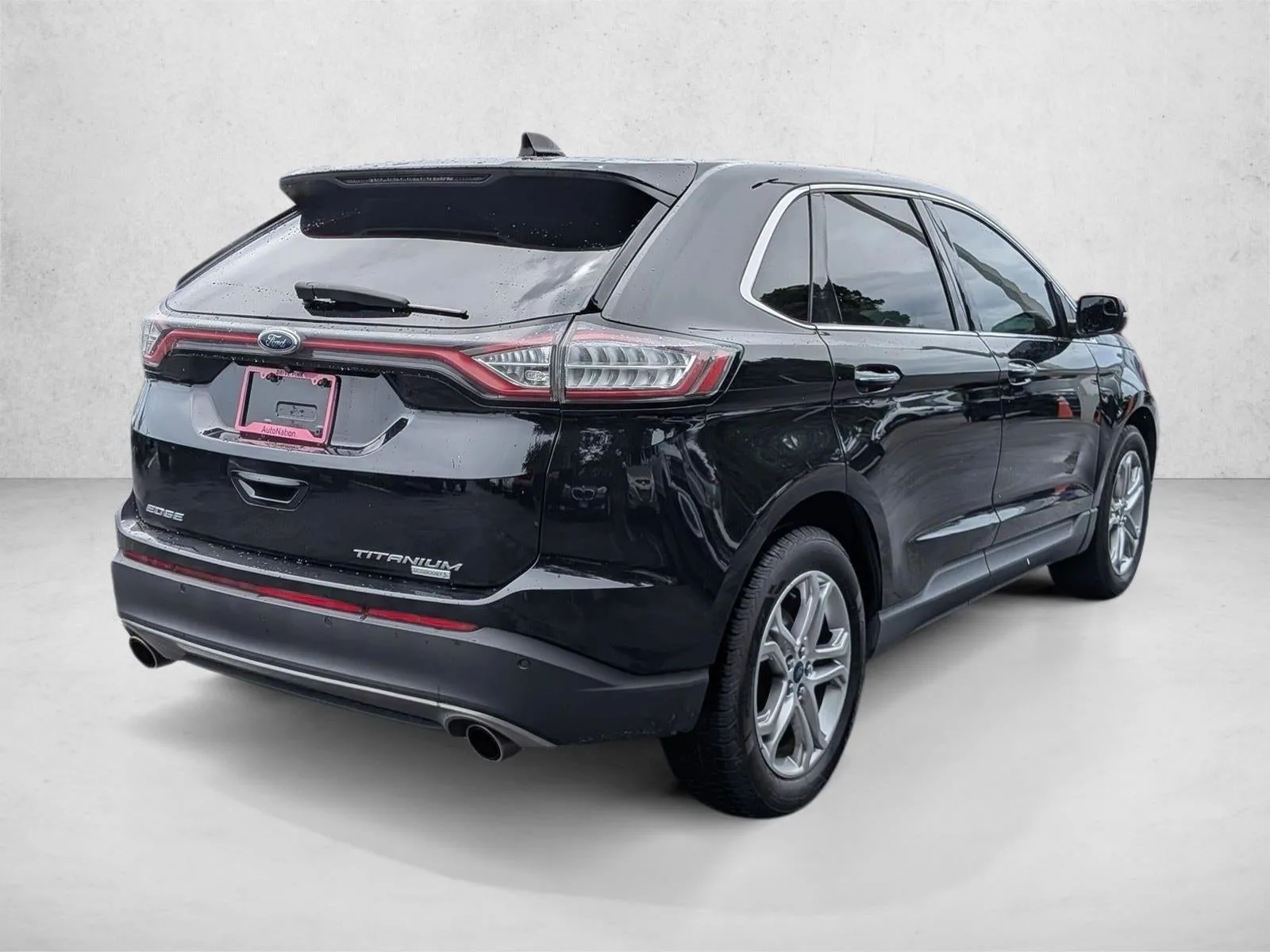 2018 Ford Edge Titanium FWD photo 5