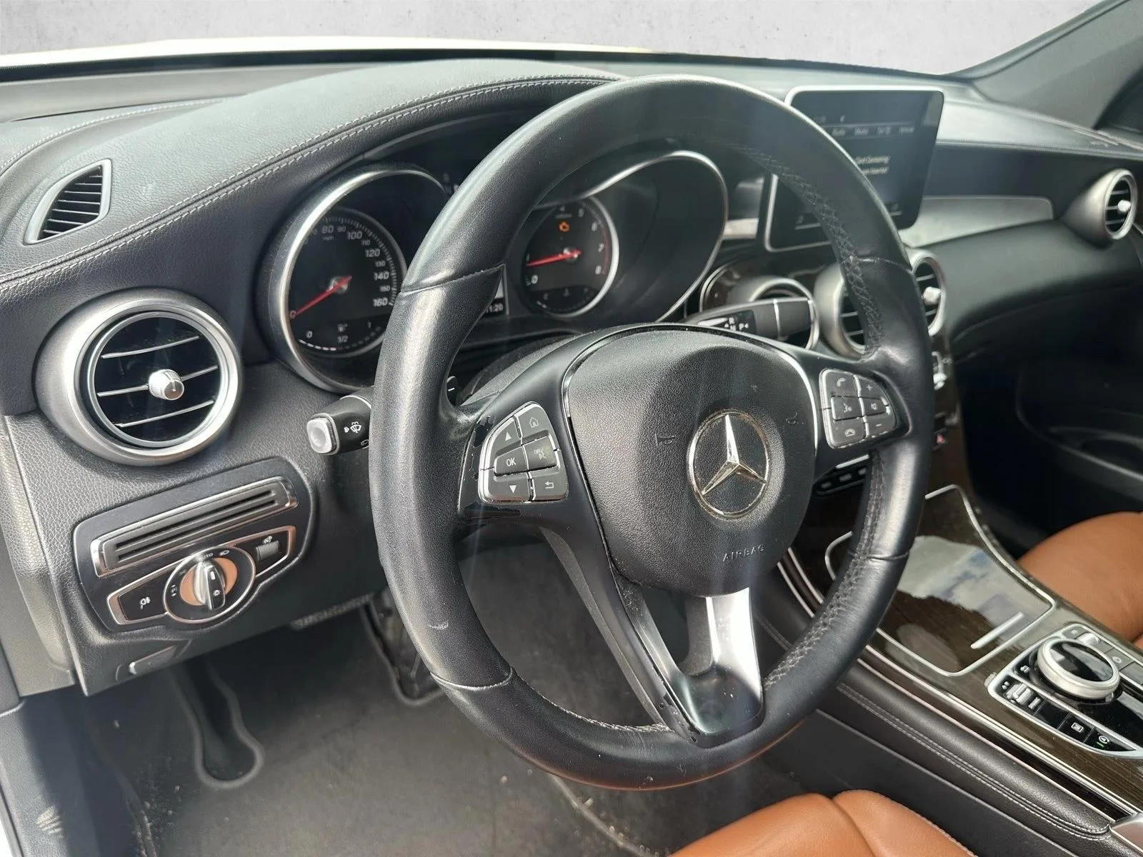 2019 Mercedes-Benz GLC GLC 300 SUV photo 8