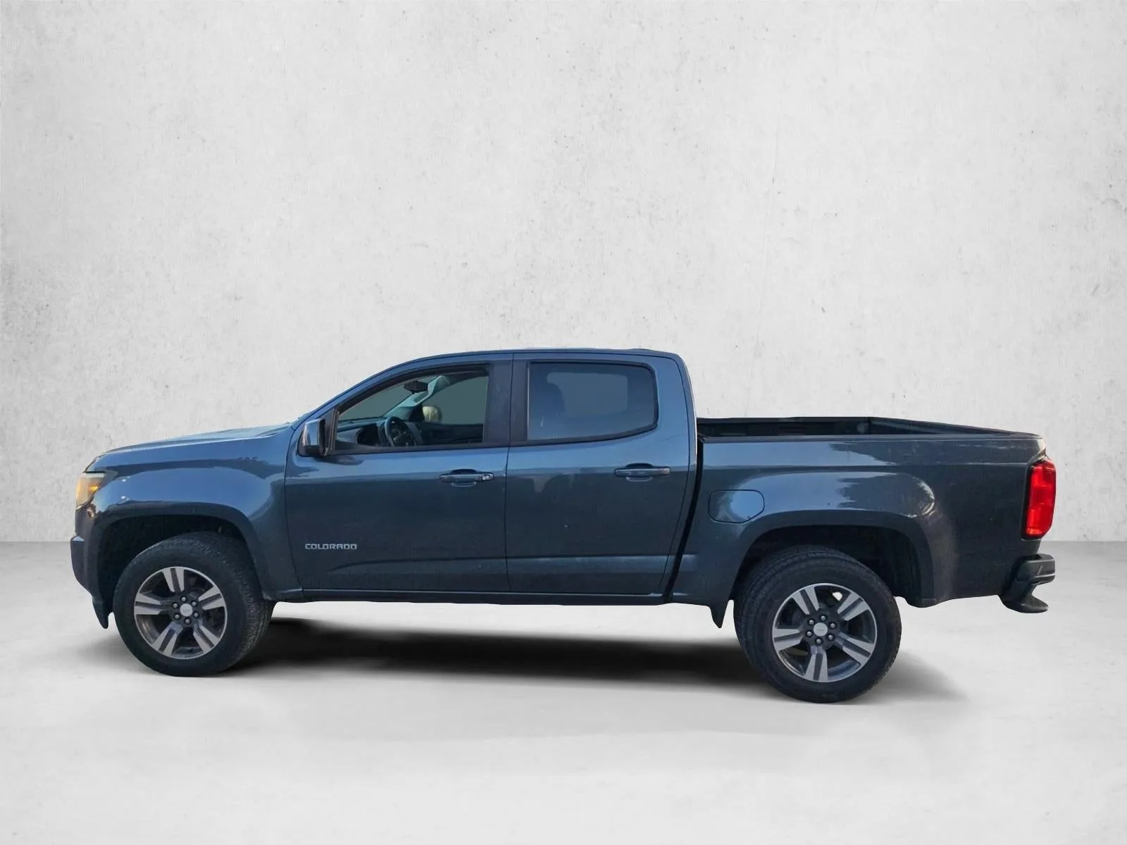 2017 Chevrolet Colorado 2WD WT photo 8