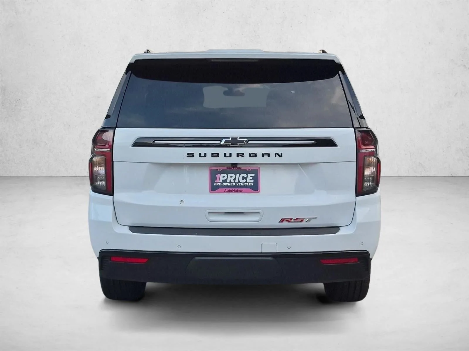 2024 Chevrolet Suburban RST photo 6