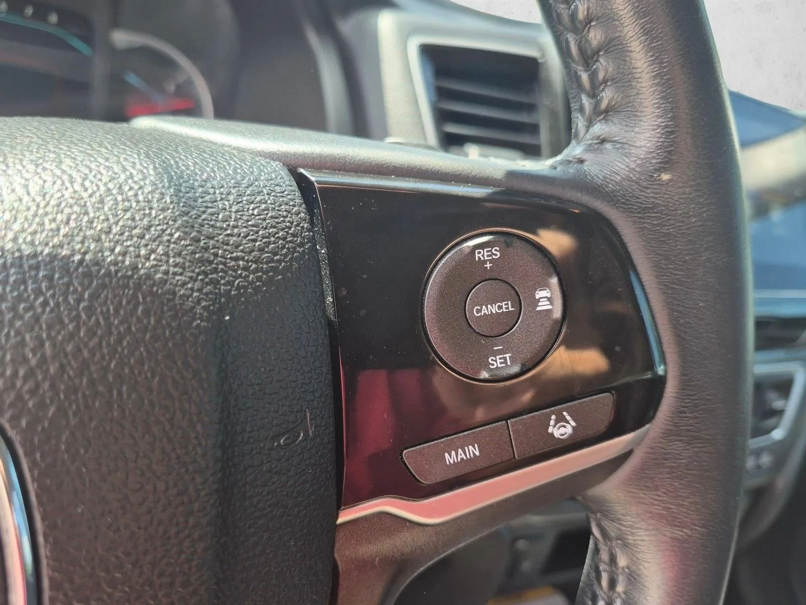 2022 Honda Pilot 2WD Special Edition photo 11