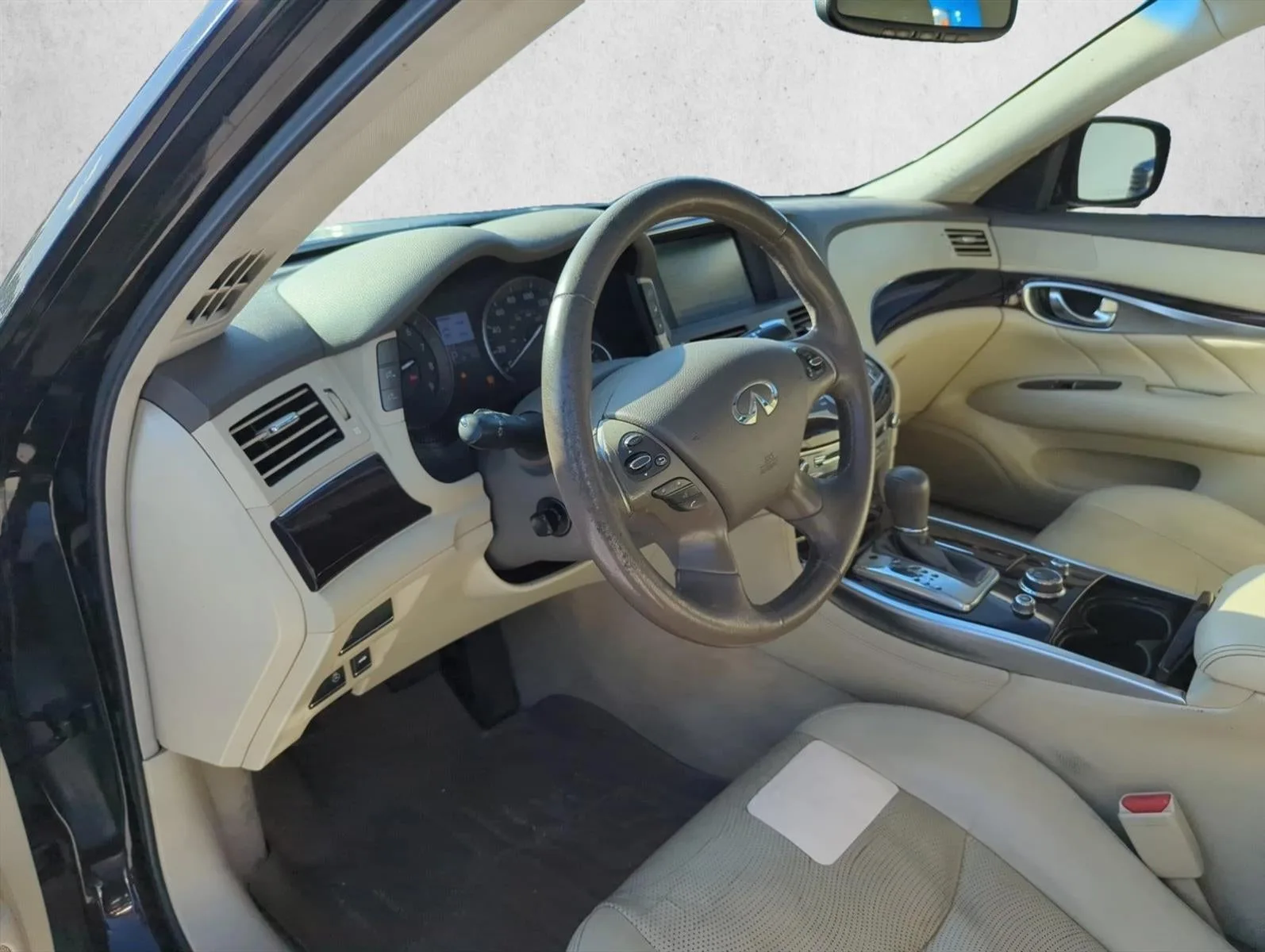 2012 INFINITI M37 x AWD photo 11