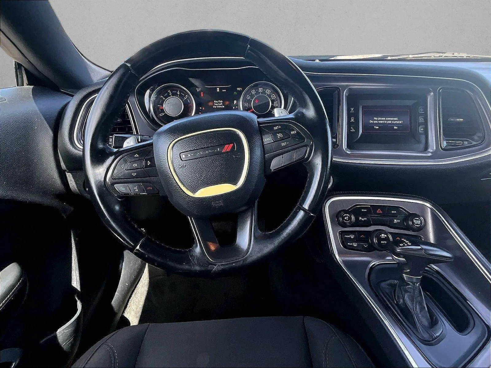 2015 Dodge Challenger R/T photo 7