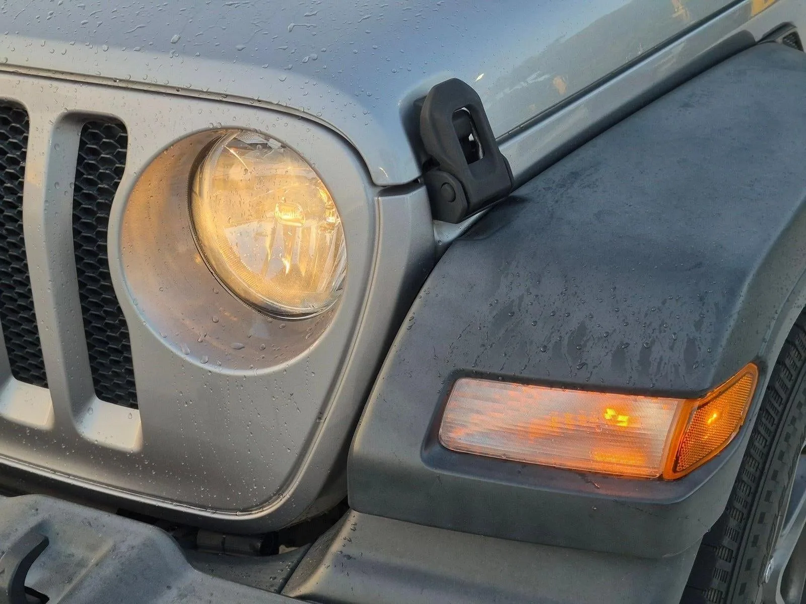 2018 Jeep Wrangler Unlimited Sport S 4x4 photo 10